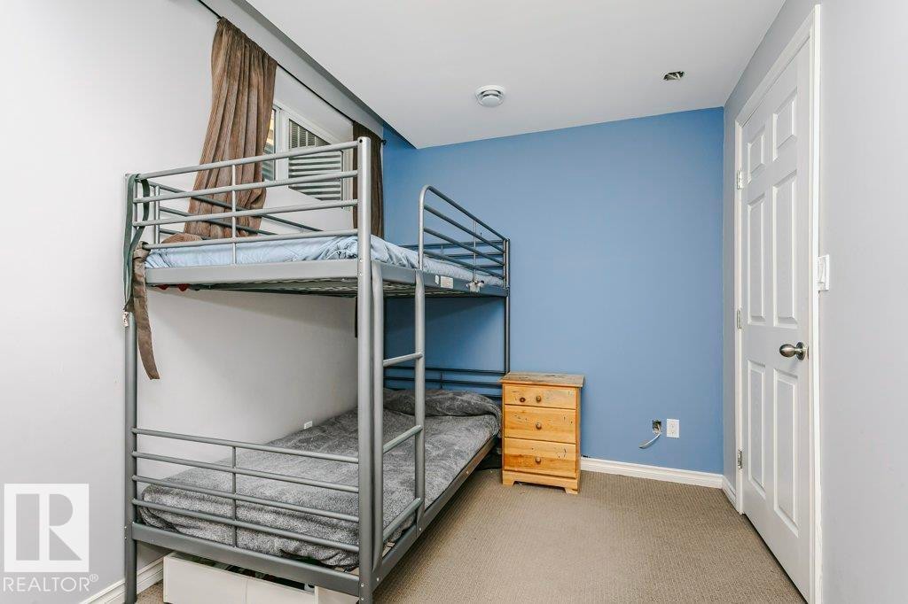 3339 21 Avenue, Edmonton, AB - Indoor Photo Showing Bedroom
