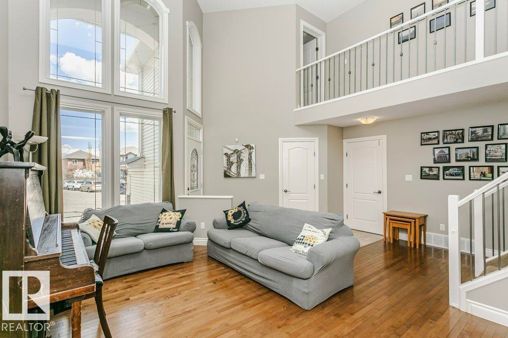 3339 21 Avenue, Edmonton, AB - Indoor