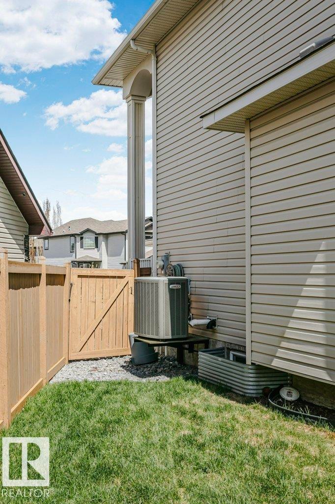 3339 21 Avenue, Edmonton, AB - Outdoor With Exterior