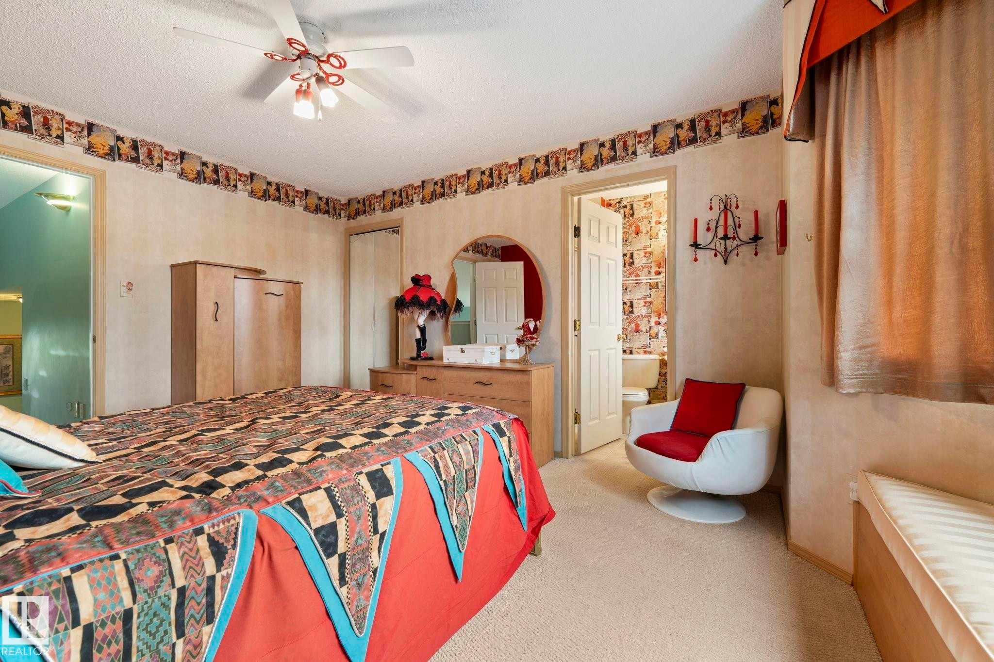 9315 162 Avenue Nw, Edmonton, AB - Indoor Photo Showing Bedroom