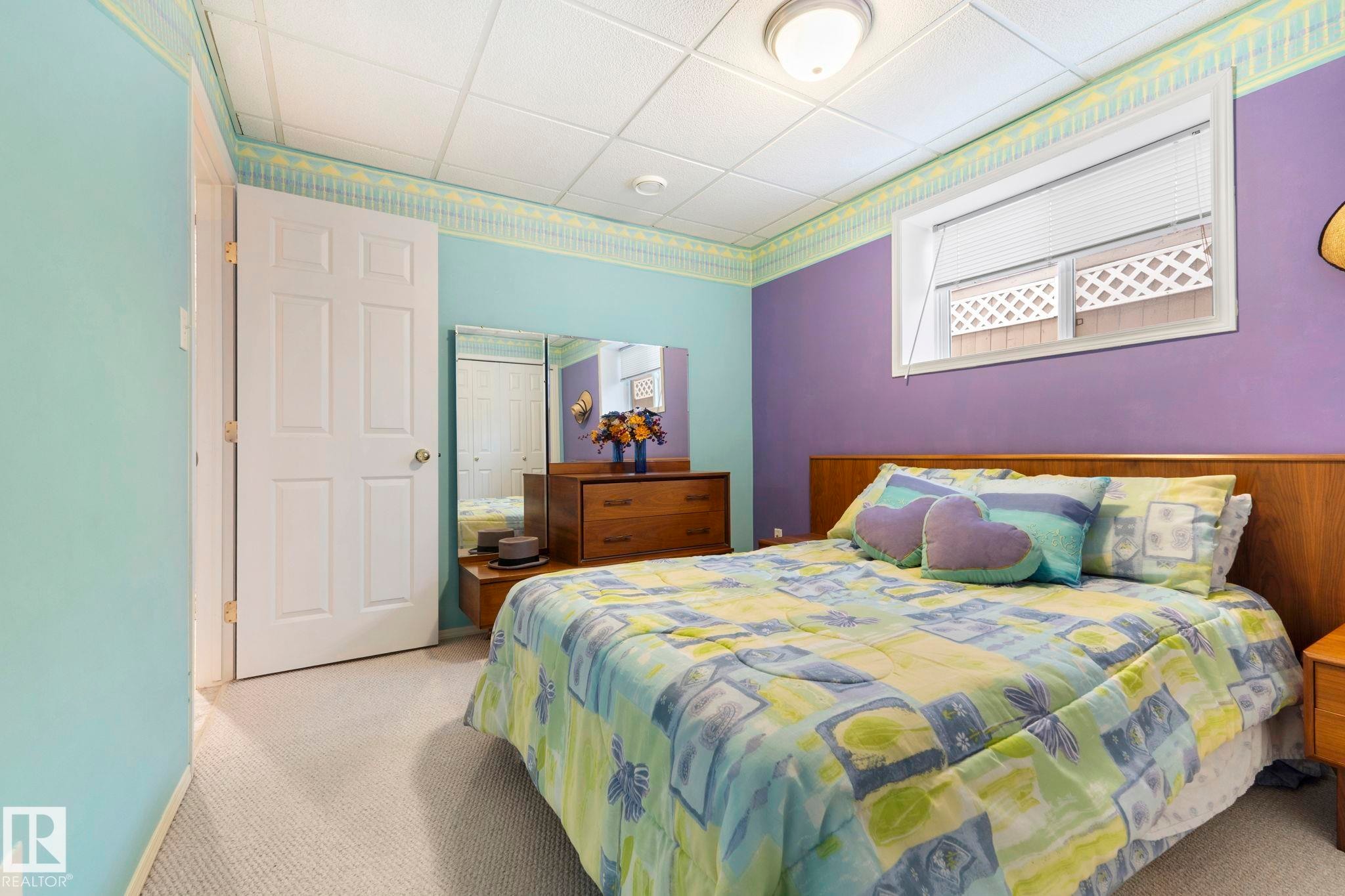 9315 162 Avenue Nw, Edmonton, AB - Indoor Photo Showing Bedroom
