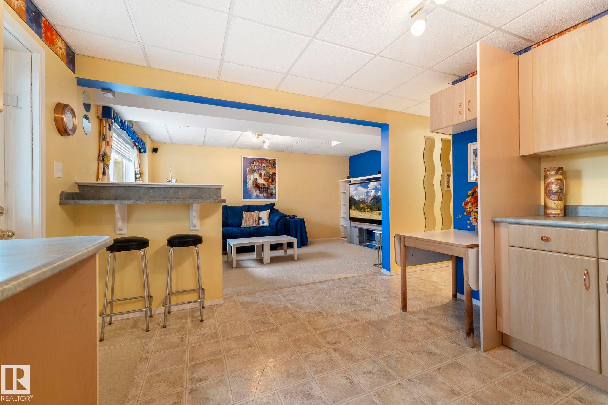 9315 162 Avenue Nw, Edmonton, AB - Indoor