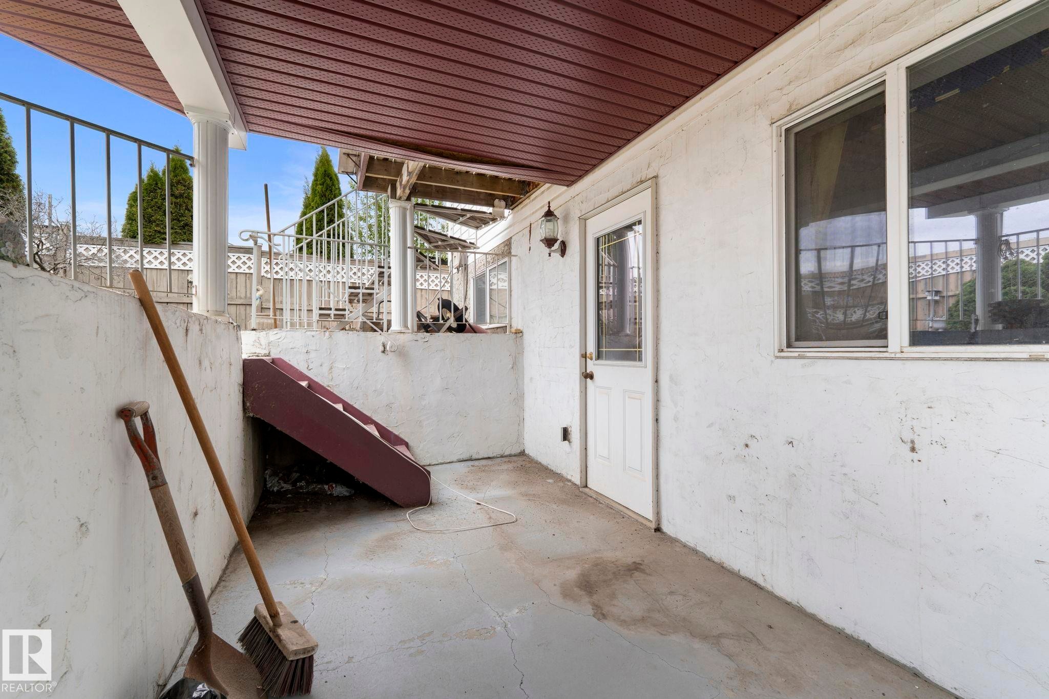 9315 162 Avenue Nw, Edmonton, AB - Outdoor With Exterior