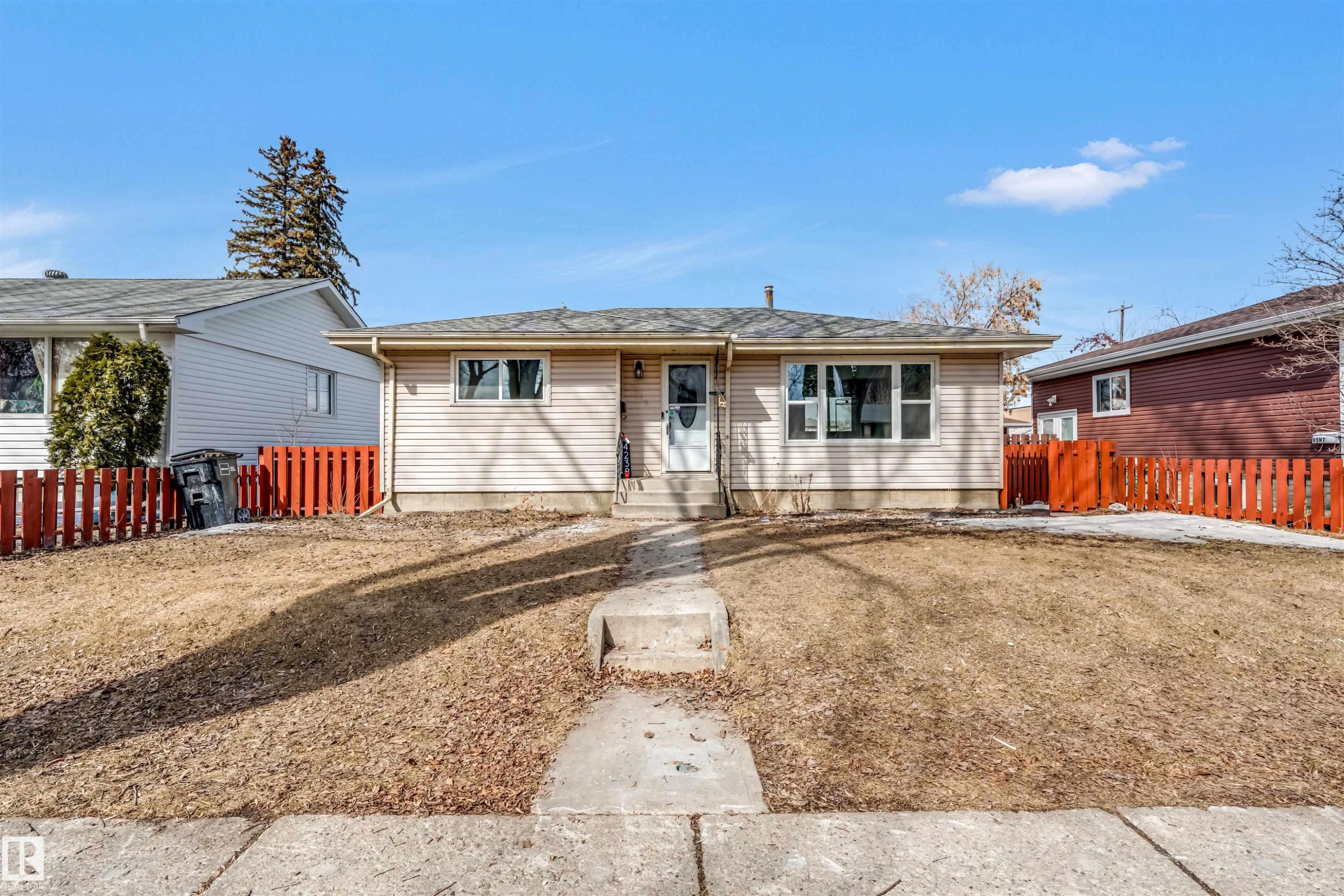 4238 117 Avenue, Edmonton, AB - Outdoor