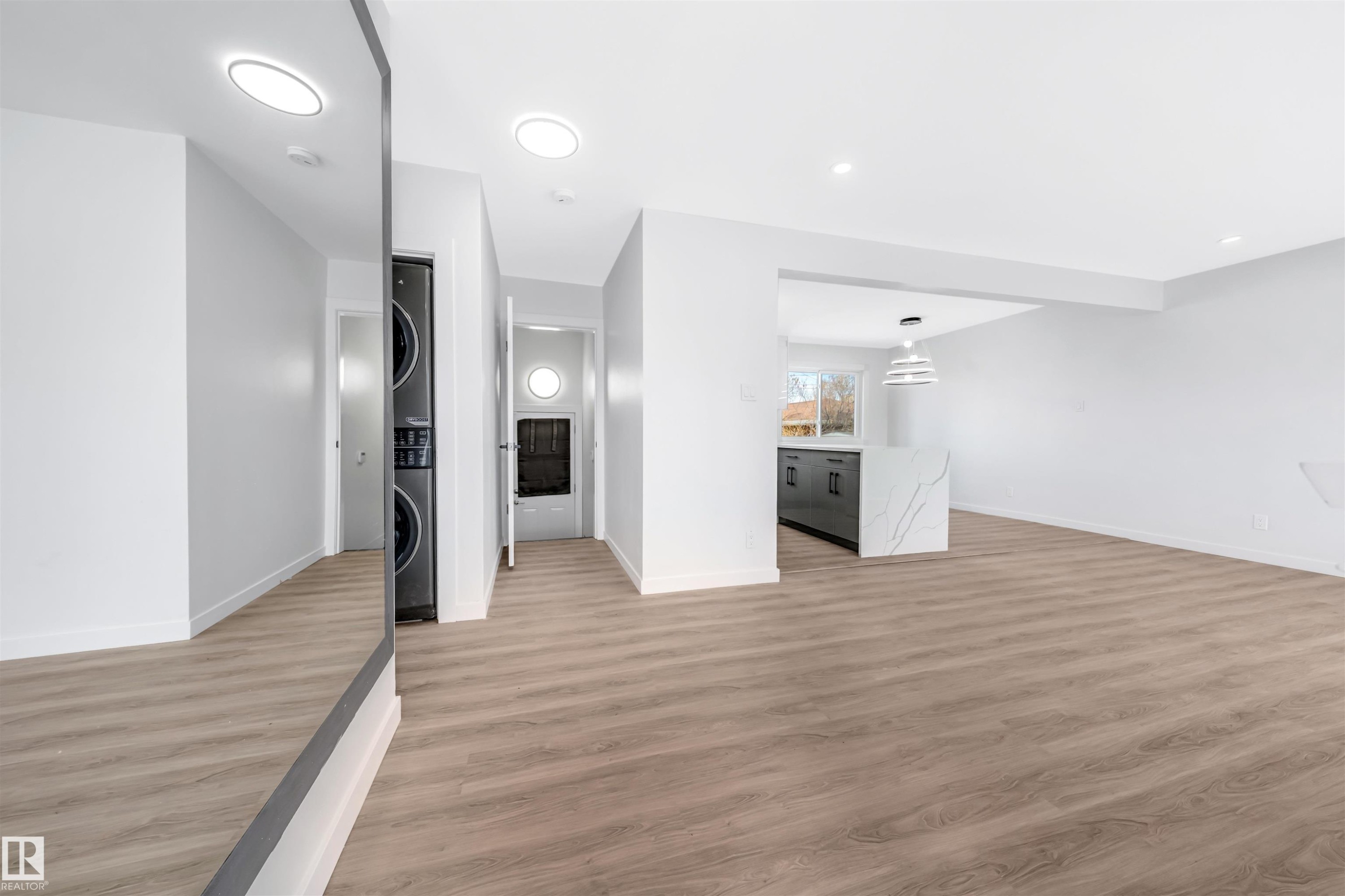 4238 117 Avenue, Edmonton, AB - Indoor Photo Showing Other Room