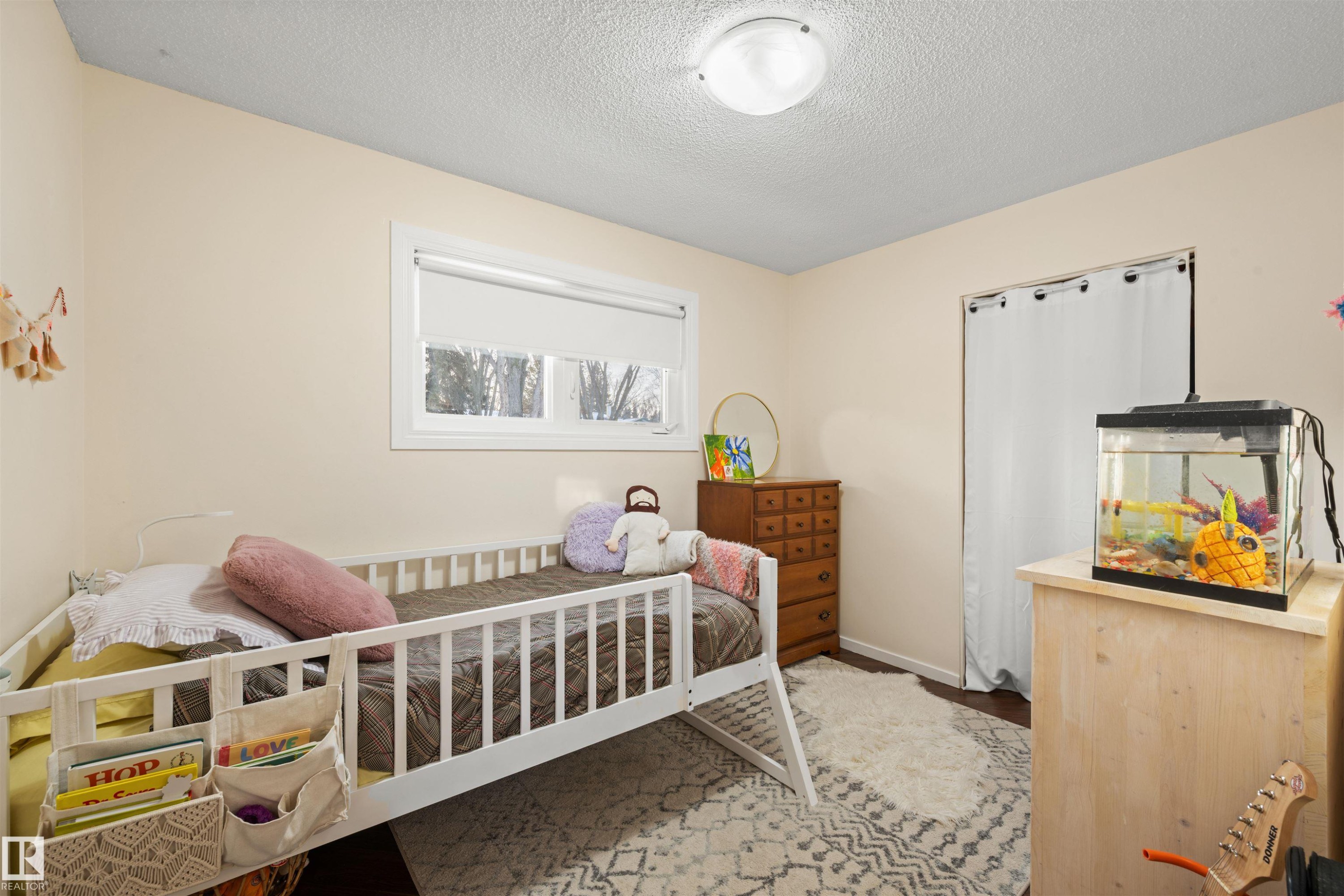 3 Sorrel Crescent, St. Albert, AB - Indoor Photo Showing Bedroom