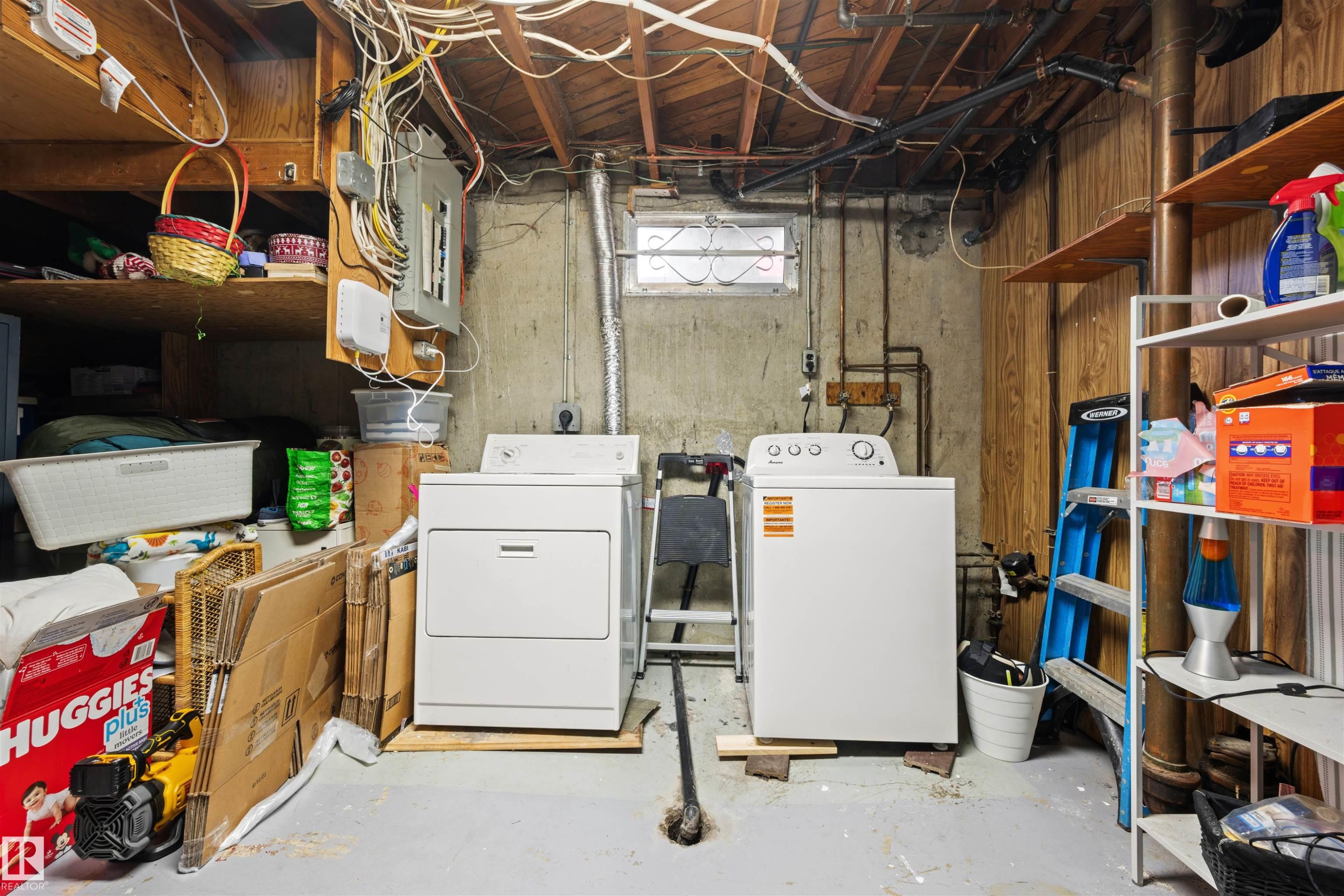 3 Sorrel Crescent, St. Albert, AB - Indoor Photo Showing Laundry Room