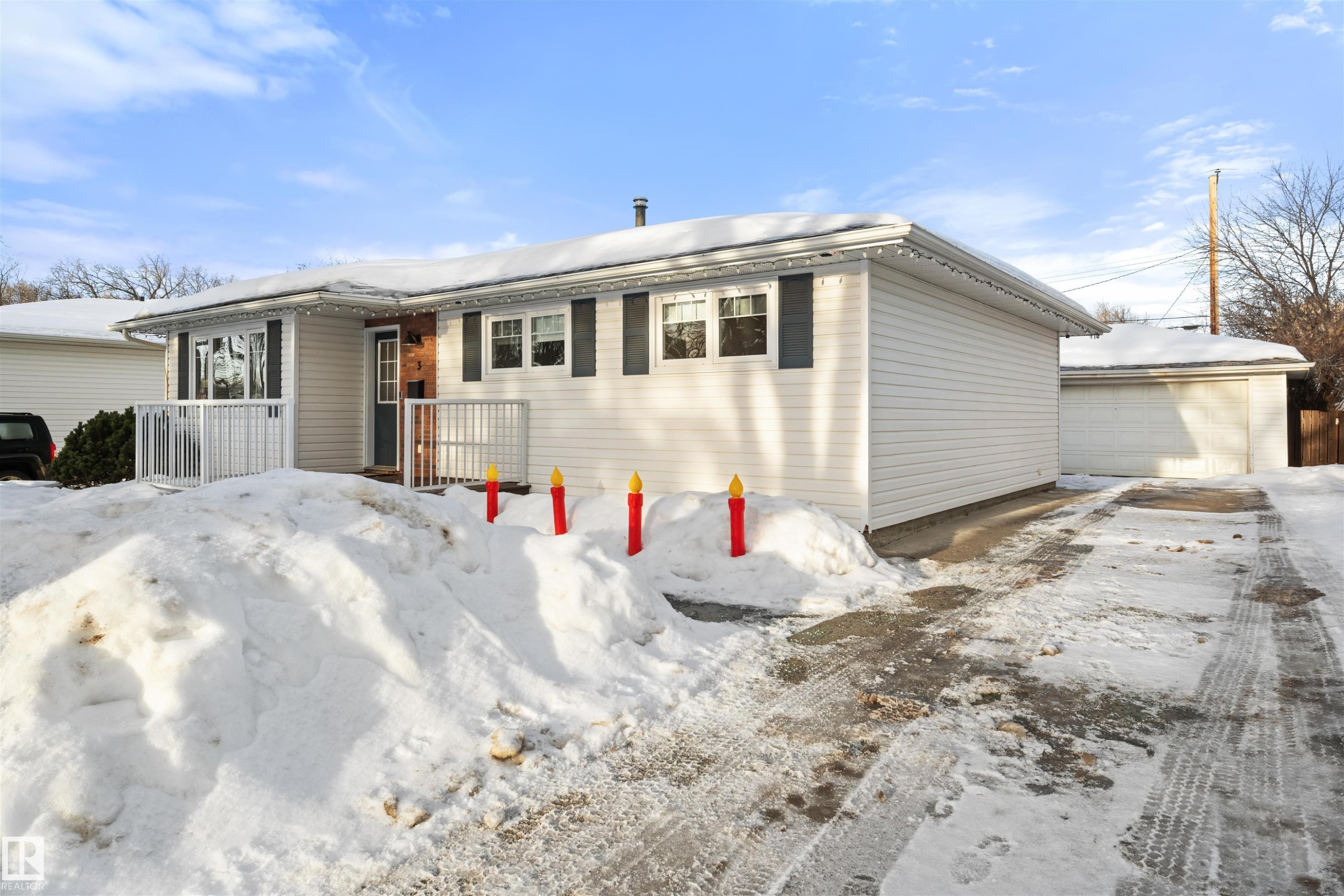 3 Sorrel Crescent, St. Albert, AB - Outdoor
