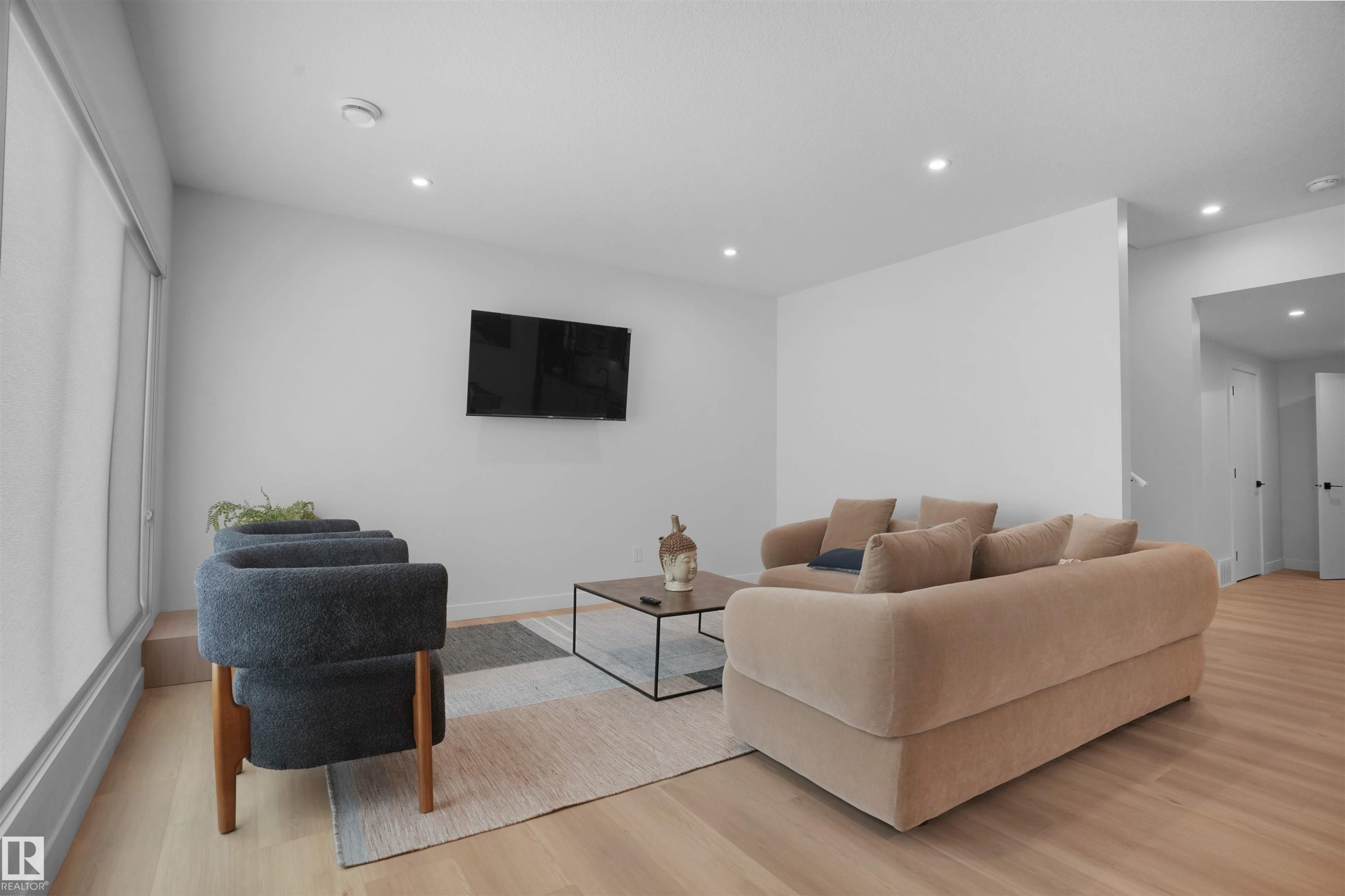 3319 Chickadee Drive, Edmonton, AB - Indoor