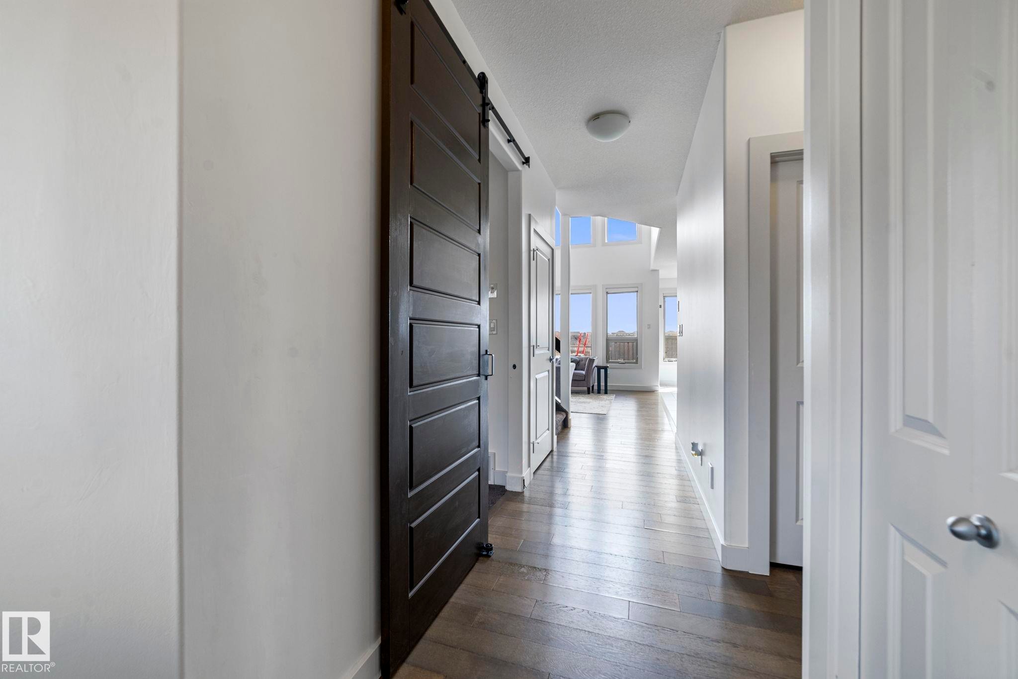 3695 Allan Drive, Edmonton, AB - Indoor Photo Showing Other Room