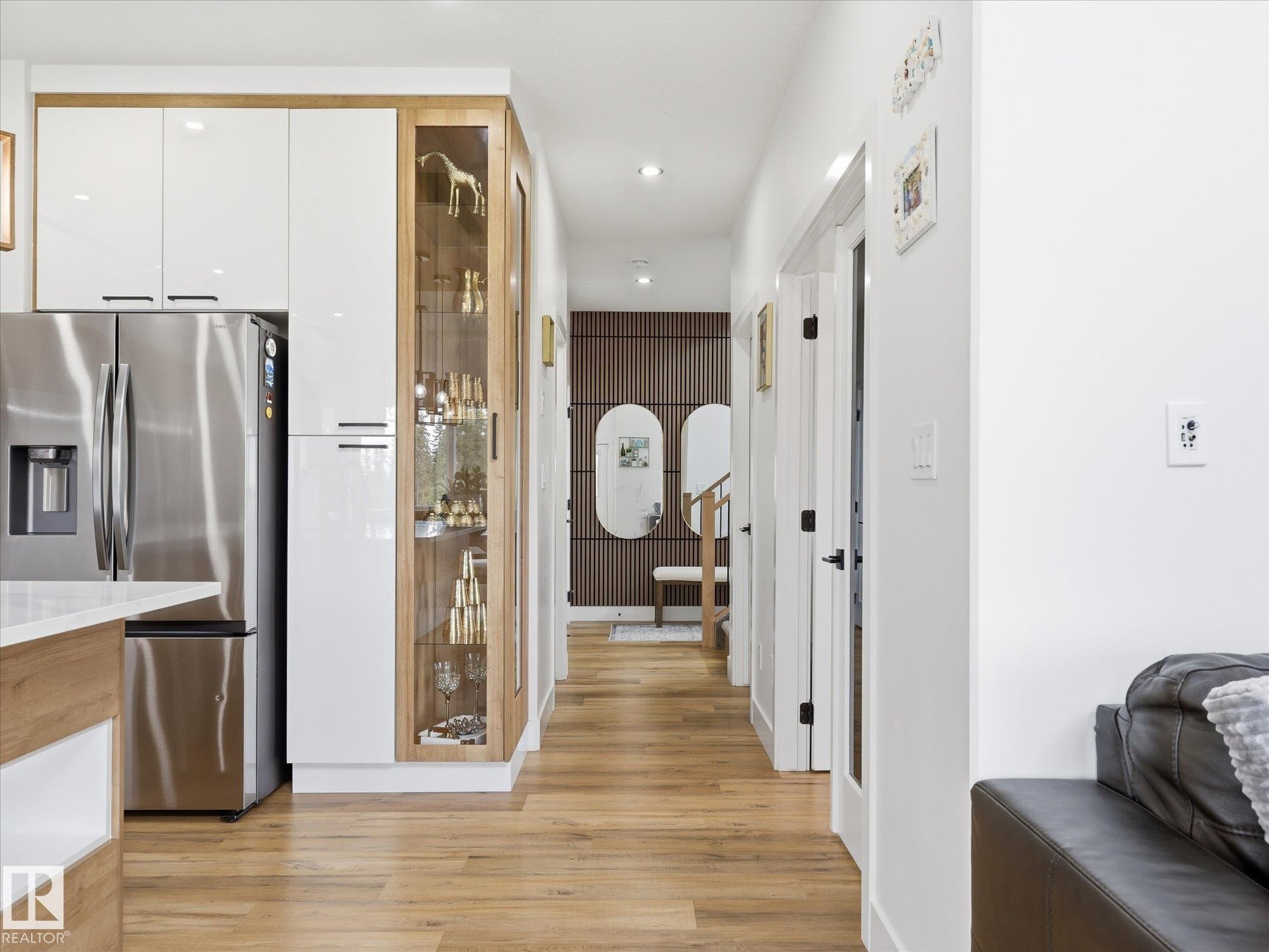 622 Astoria Way, Devon, AB - Indoor