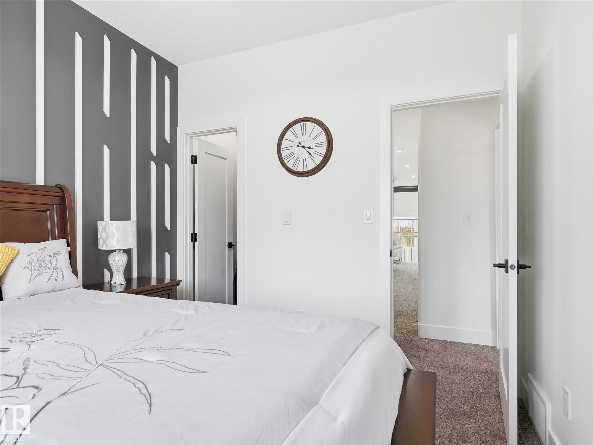 622 Astoria Way, Devon, AB - Indoor Photo Showing Bedroom