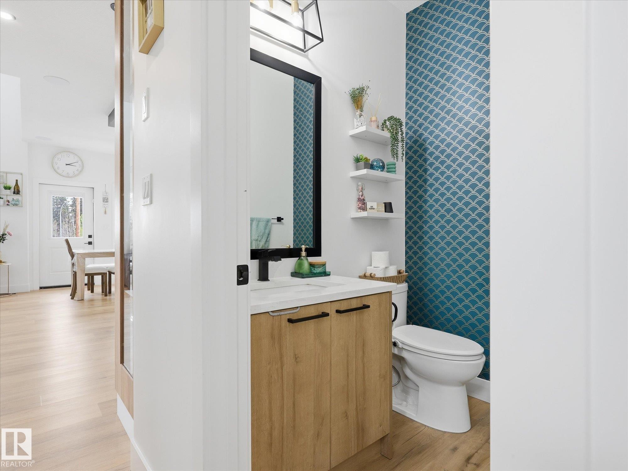 622 Astoria Way, Devon, AB - Indoor Photo Showing Bathroom