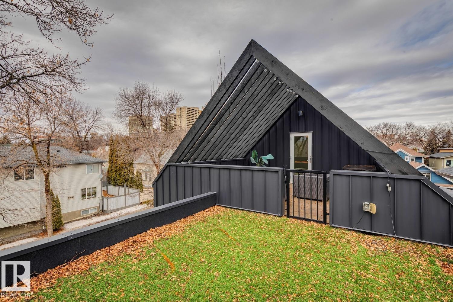 10958 80 Avenue, Edmonton, AB