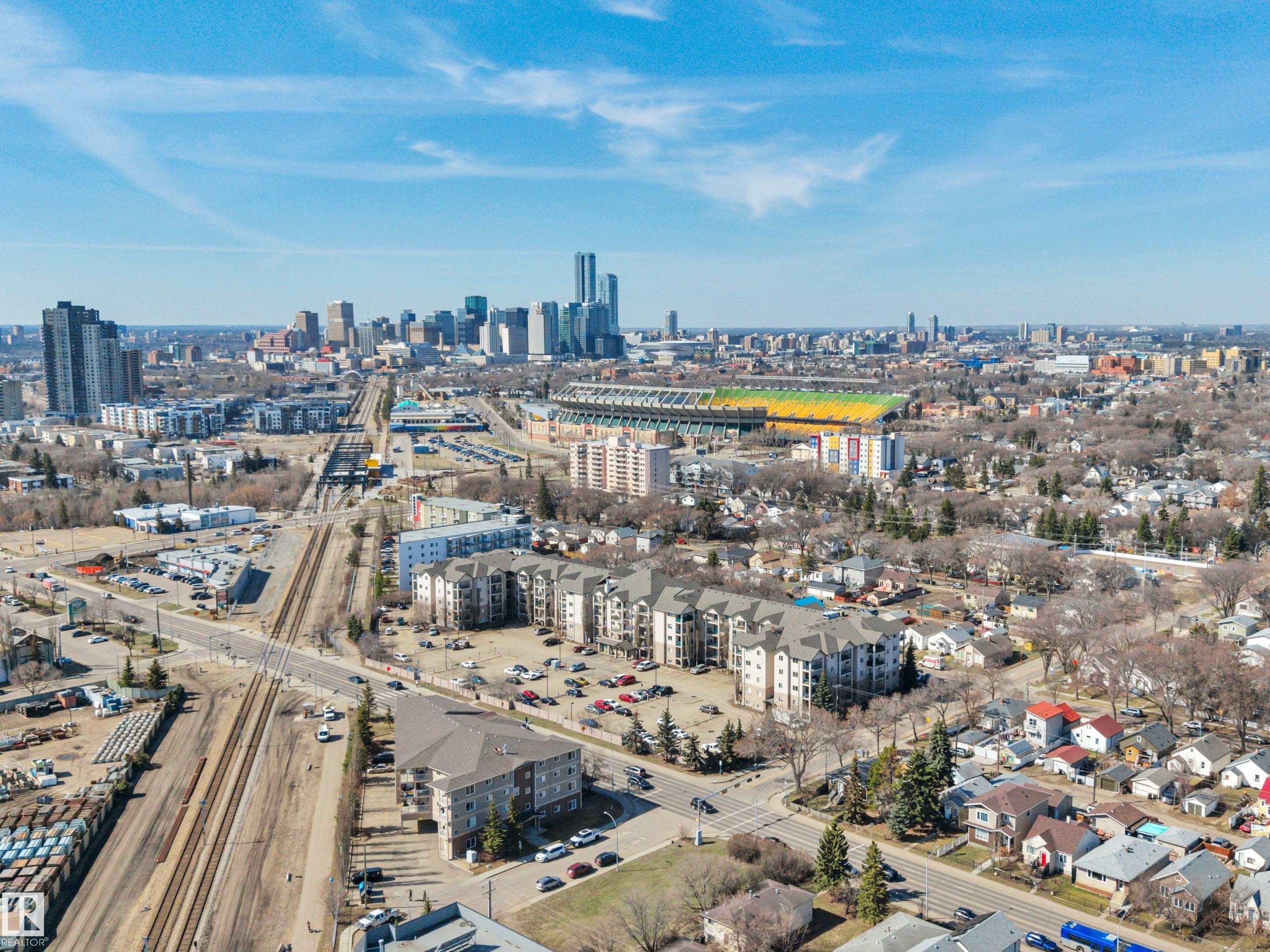 #326 11325 83 St Nw, Edmonton, AB - Outdoor With View