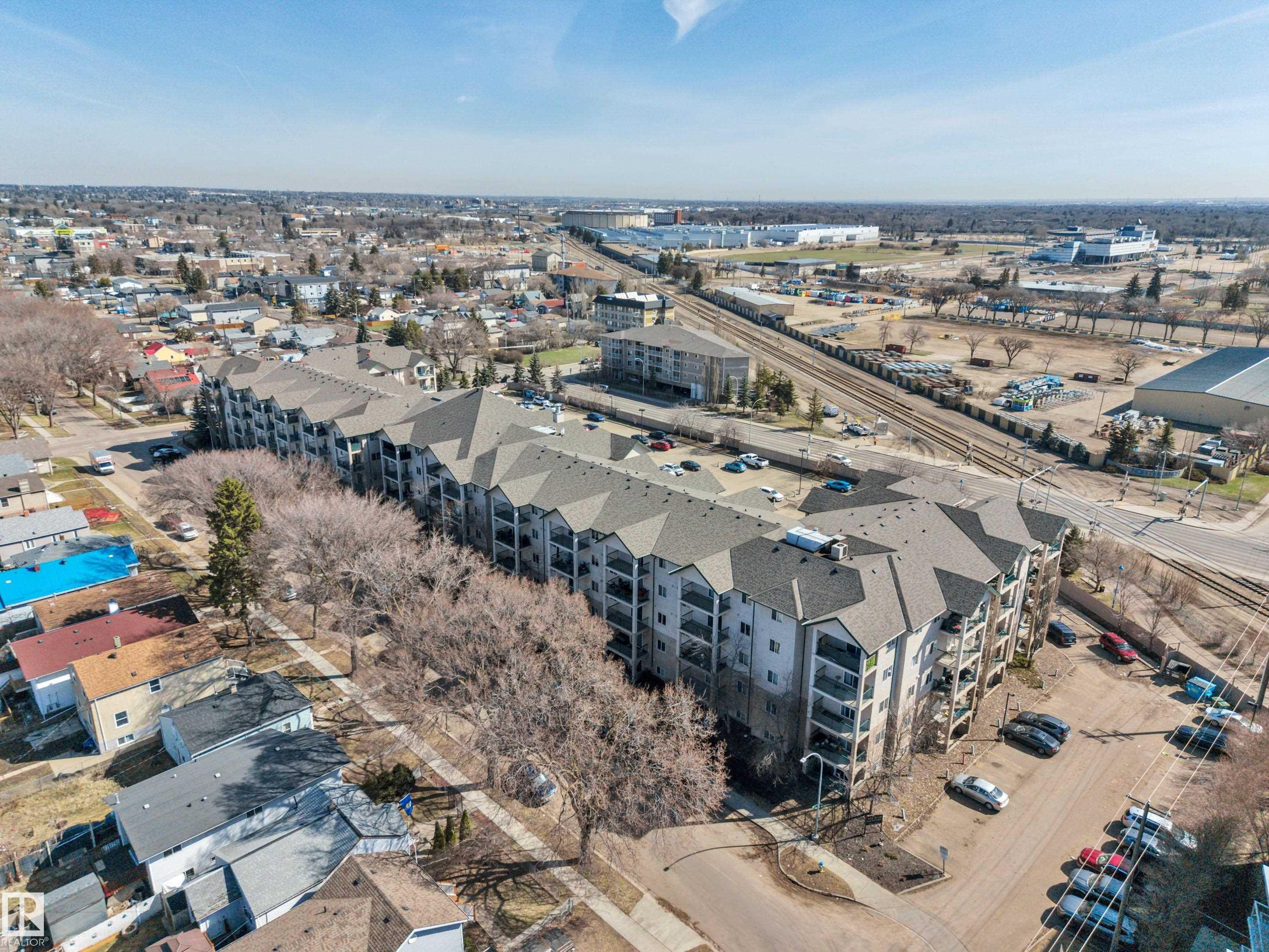 #326 11325 83 St Nw, Edmonton, AB - Outdoor With View