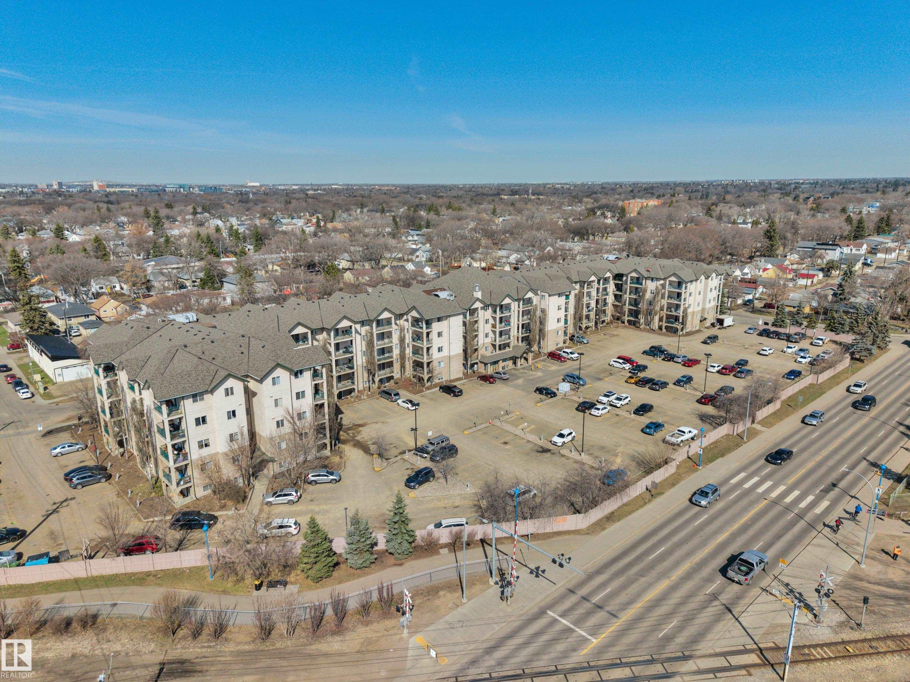 #326 11325 83 St Nw, Edmonton, AB - Outdoor With View