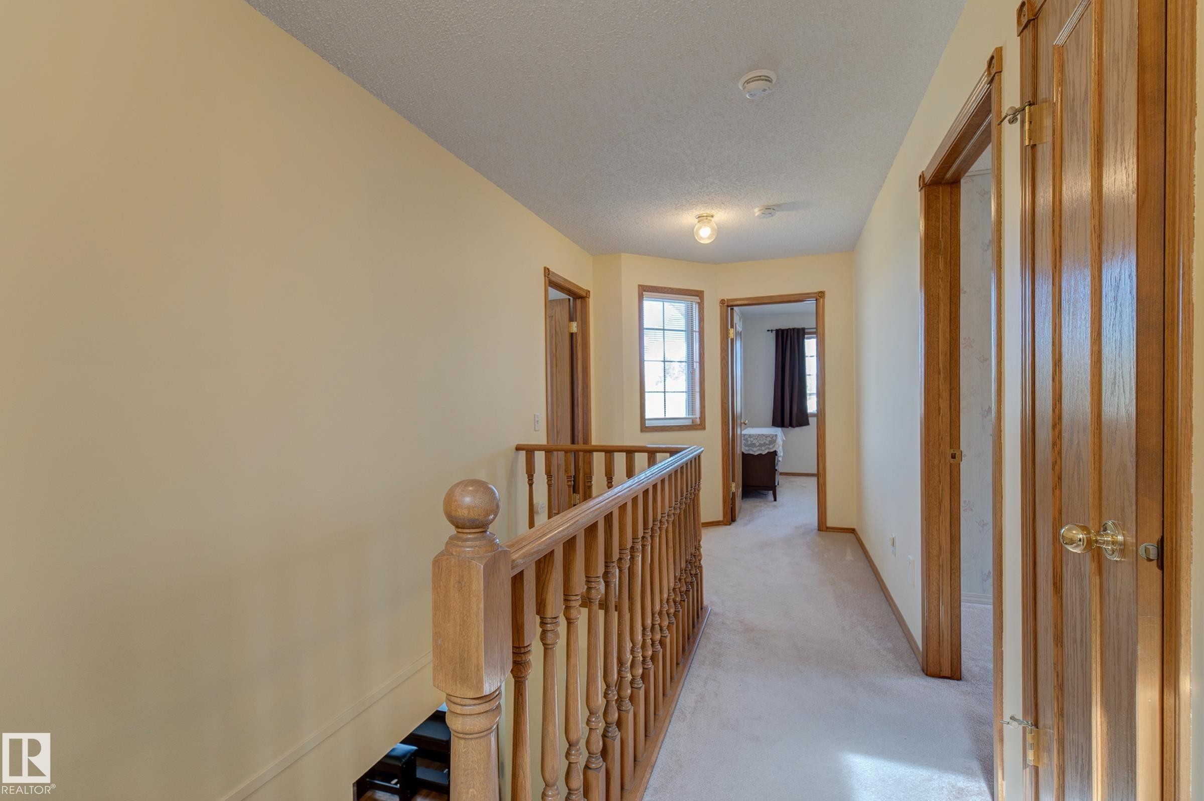 1003 Blackburn Close, Edmonton, AB - Indoor Photo Showing Other Room