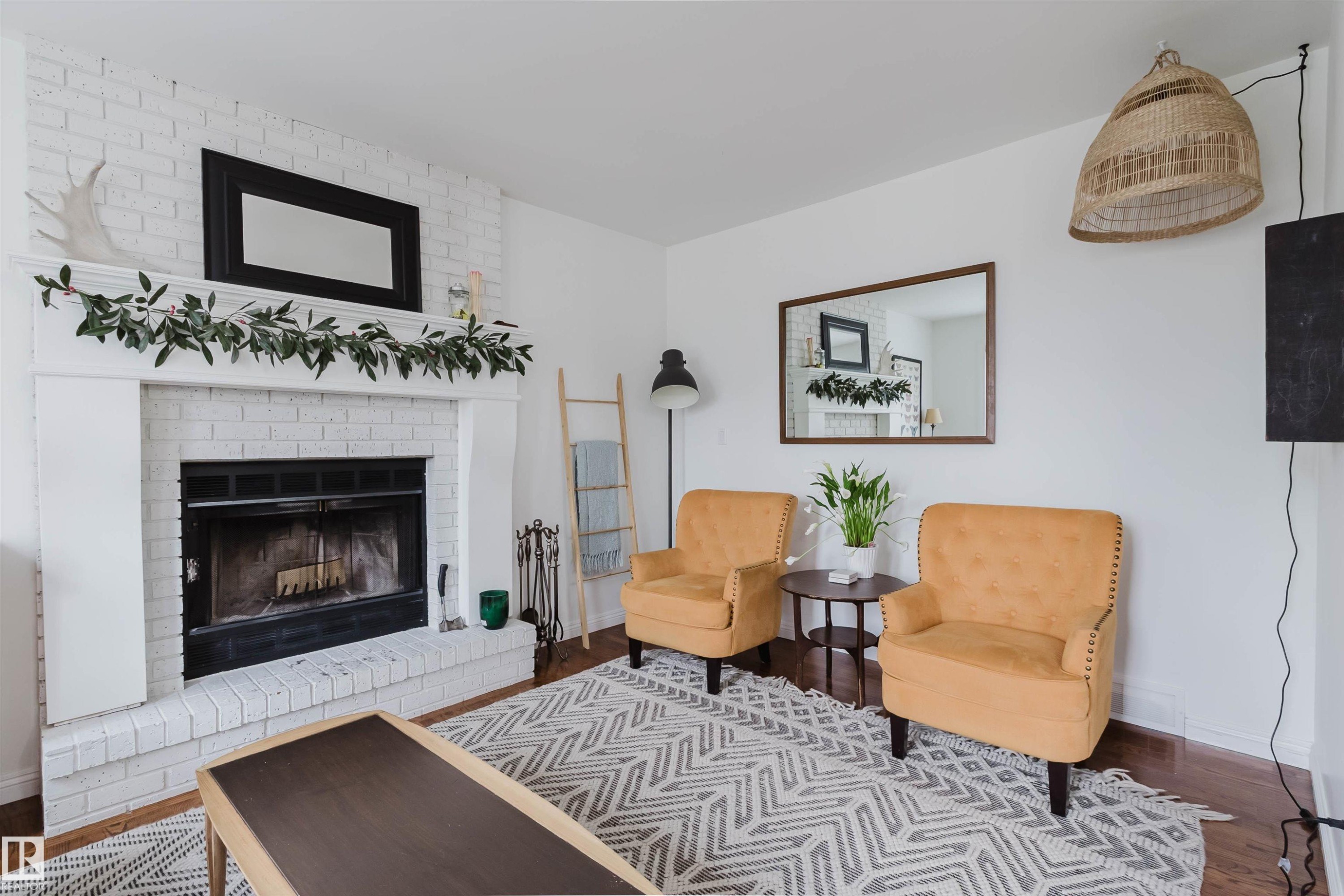 18 Hunter Crest, Sherwood Park, AB - Indoor Photo Showing Living Room With Fireplace