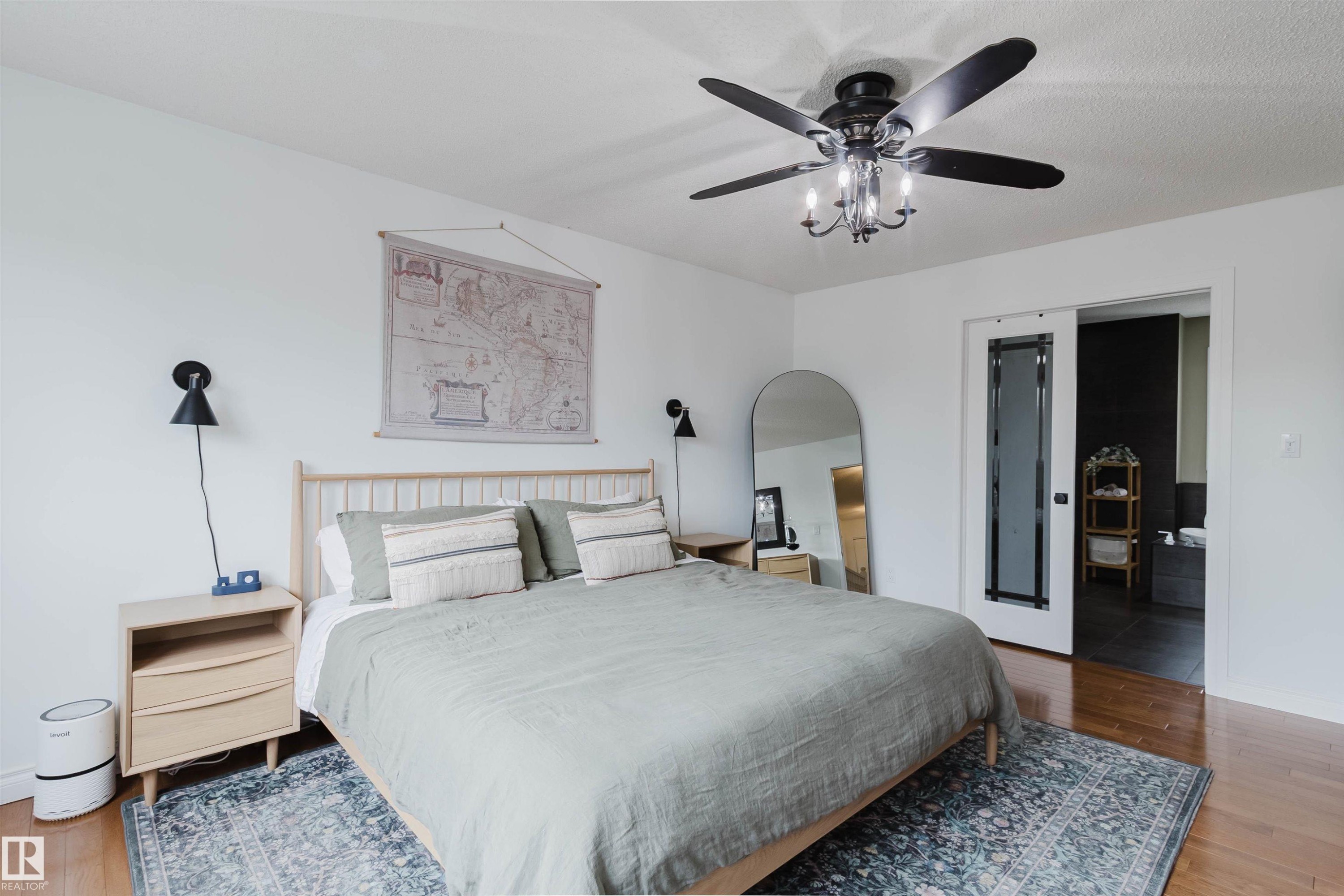 18 Hunter Crest, Sherwood Park, AB - Indoor Photo Showing Bedroom