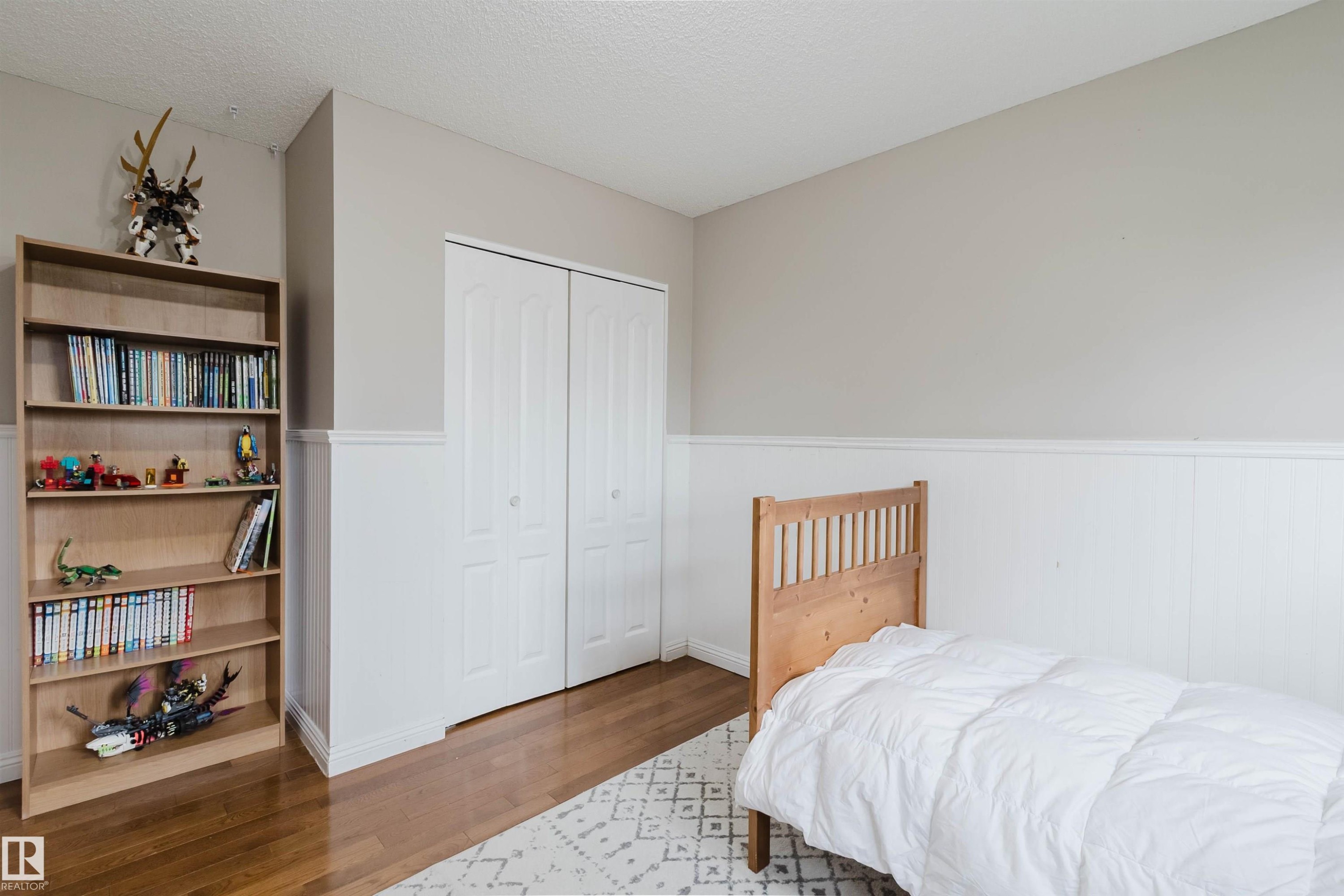 18 Hunter Crest, Sherwood Park, AB - Indoor Photo Showing Bedroom