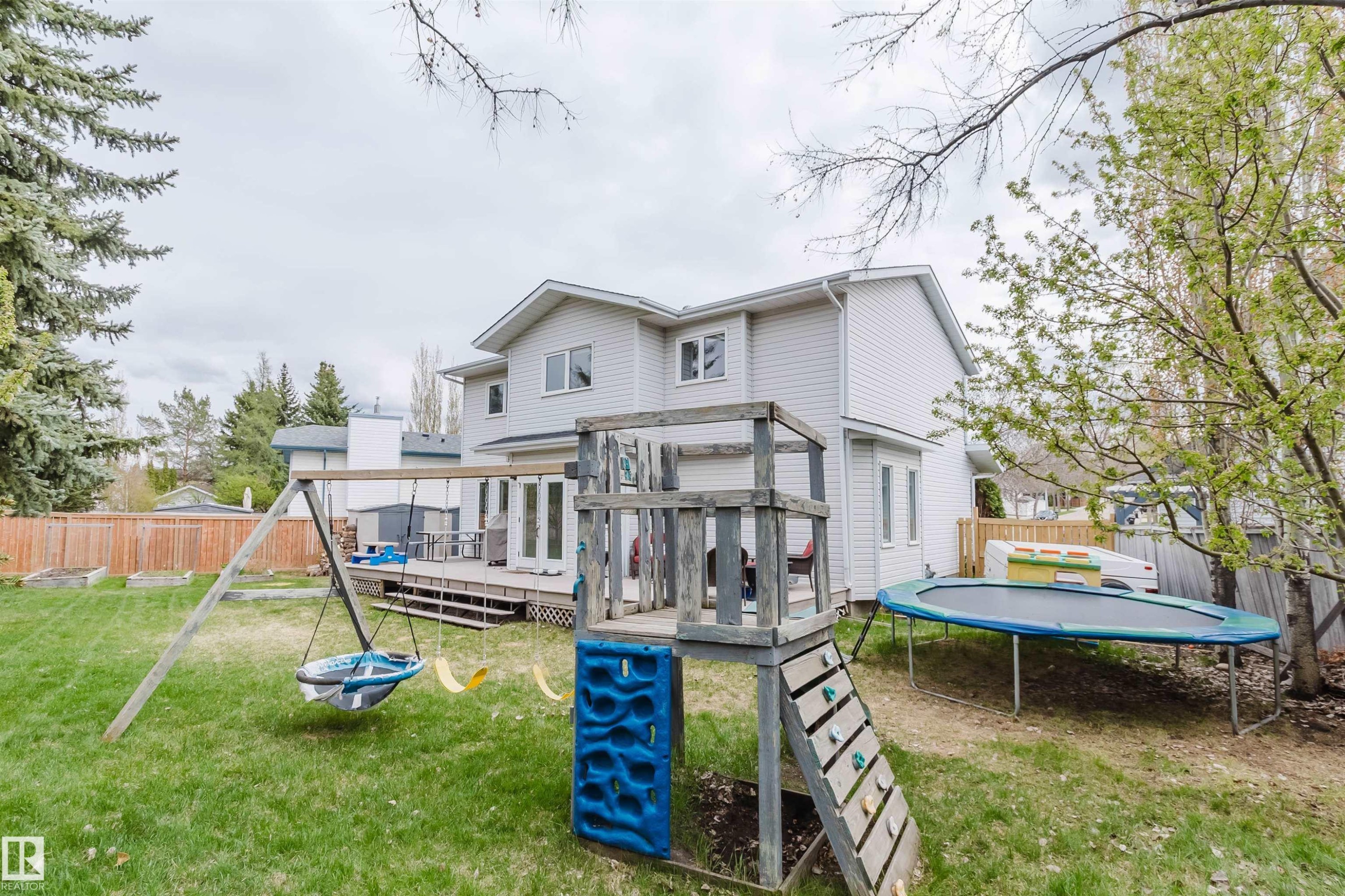 18 Hunter Crest, Sherwood Park, AB - Outdoor