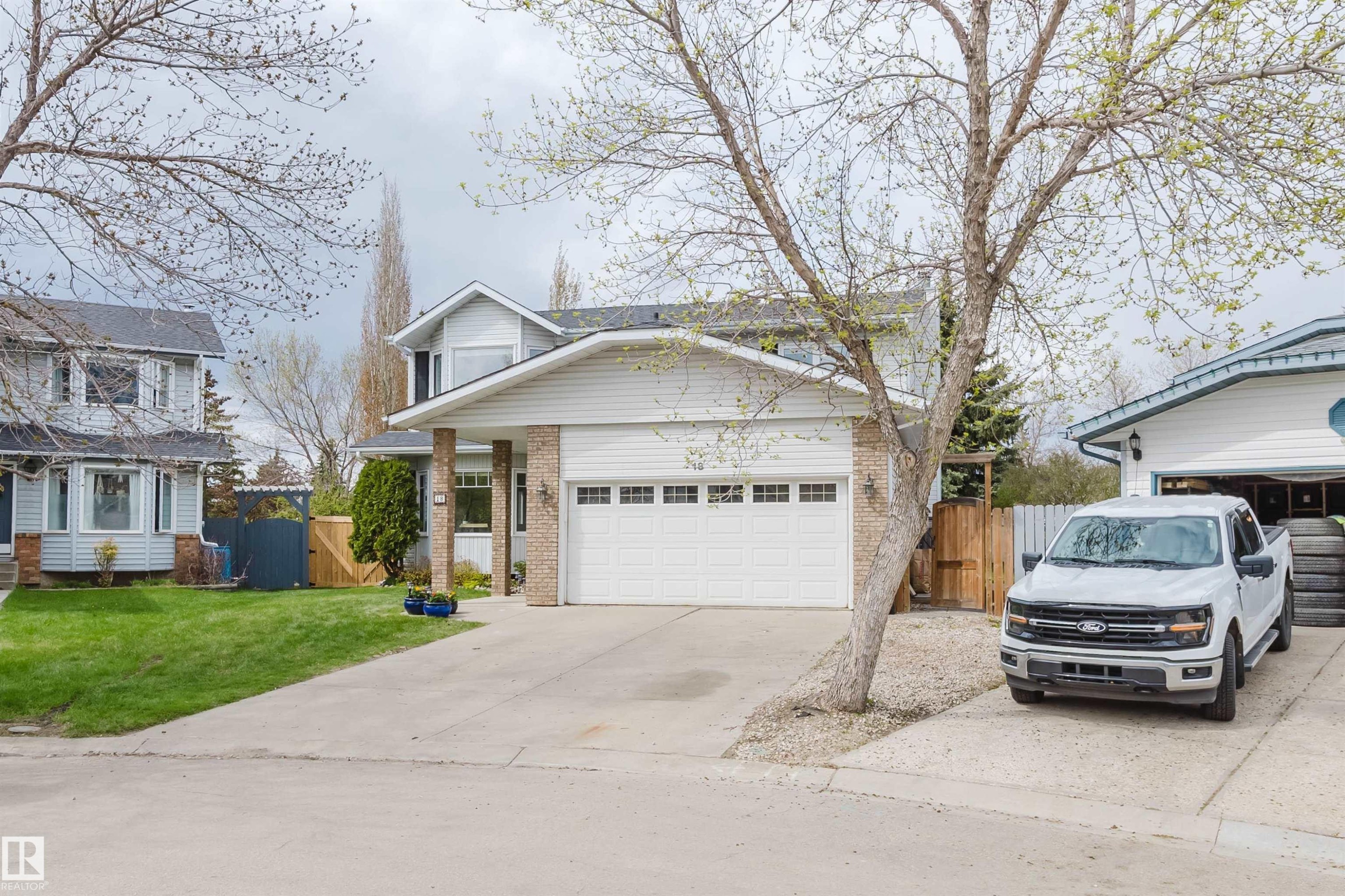 18 Hunter Crest, Sherwood Park, AB - Outdoor