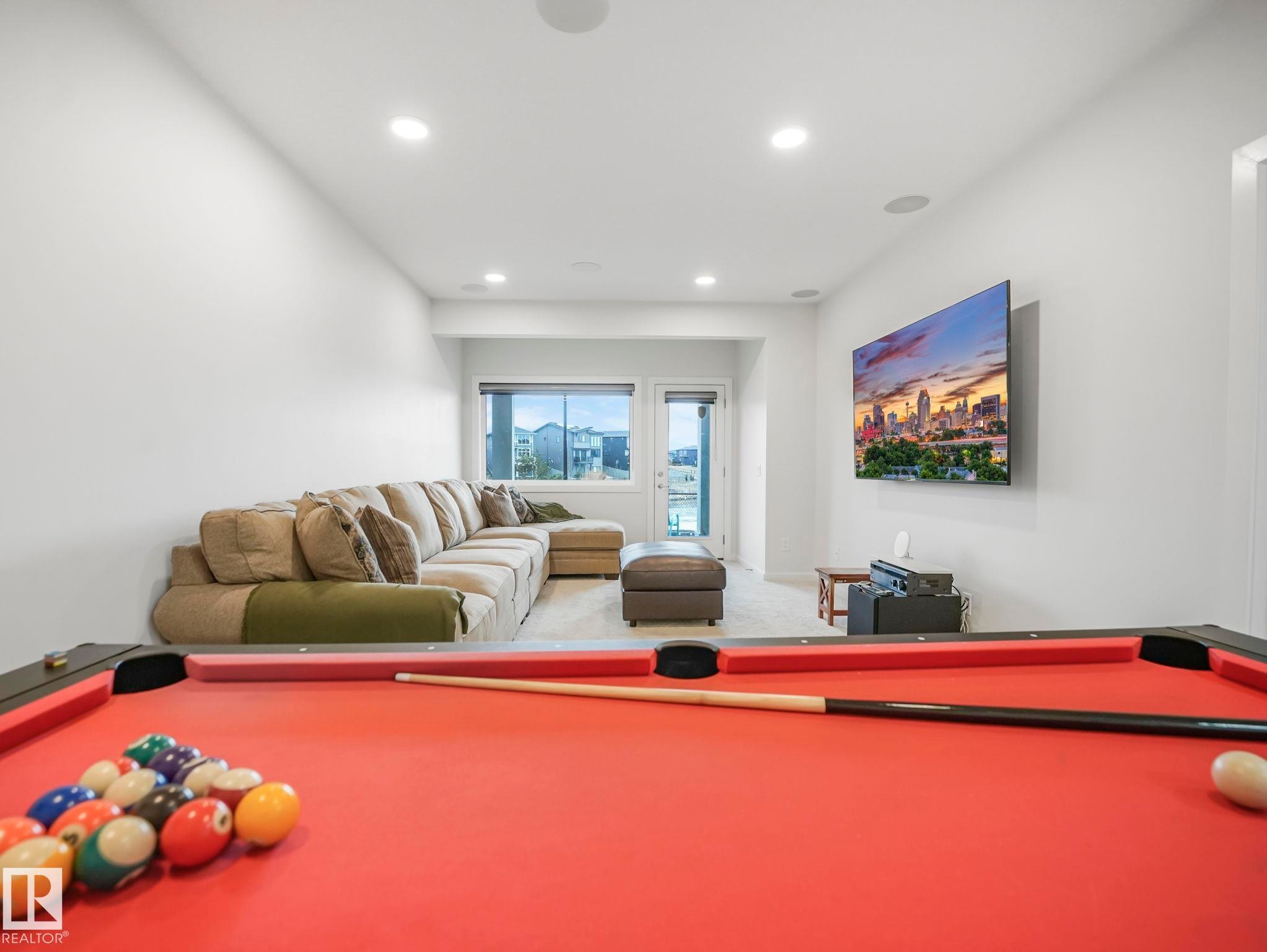 4324 Hawthorn Landing, Edmonton, AB - Indoor Photo Showing Other Room