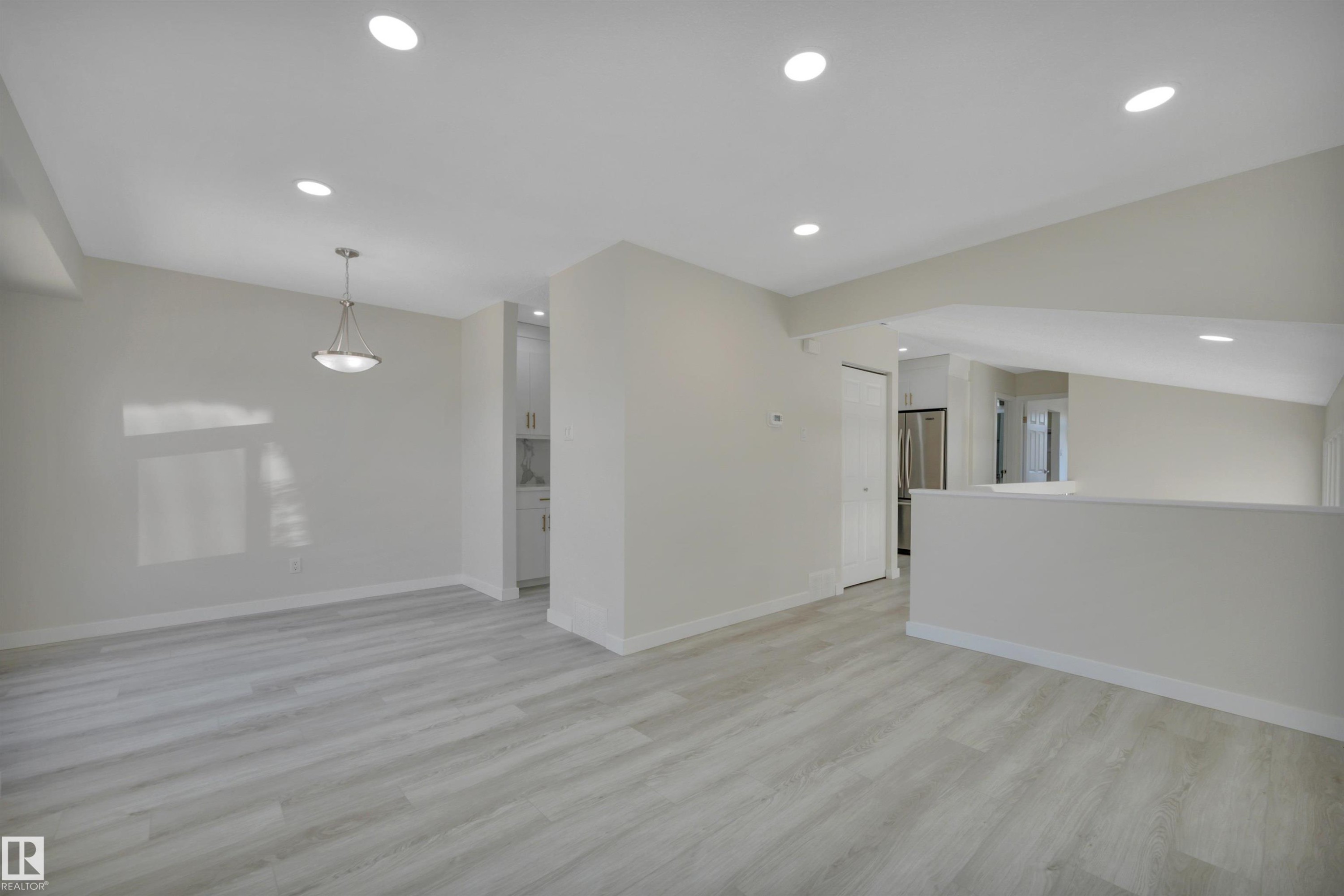 52 Pipestone Drive, Devon, AB - Indoor Photo Showing Other Room
