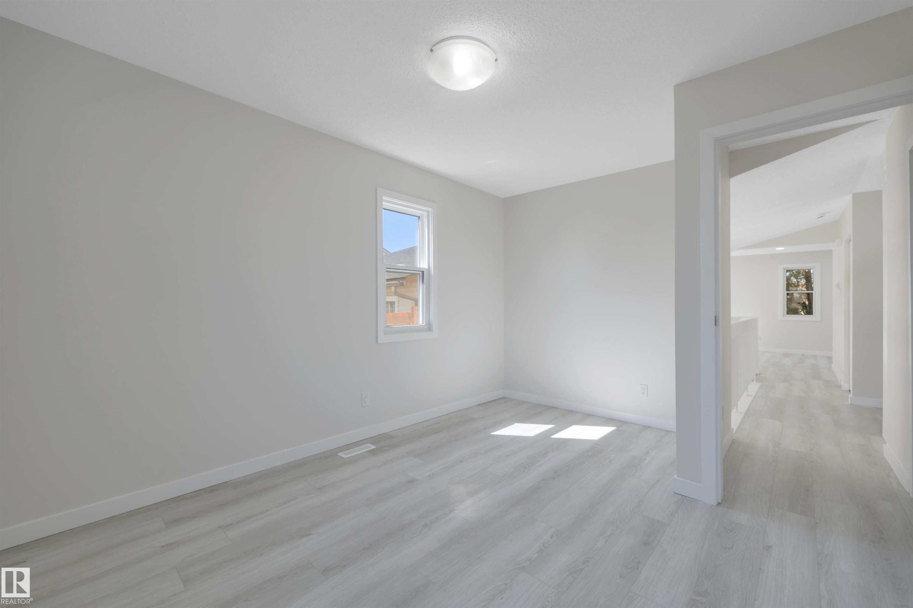 52 Pipestone Drive, Devon, AB - Indoor Photo Showing Other Room