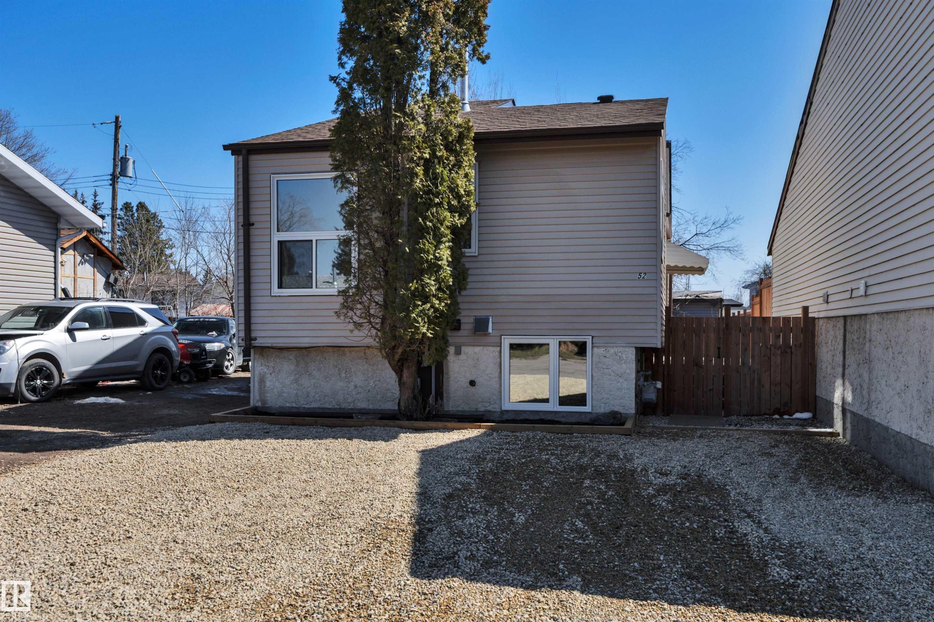 52 Pipestone Drive, Devon, AB - Outdoor