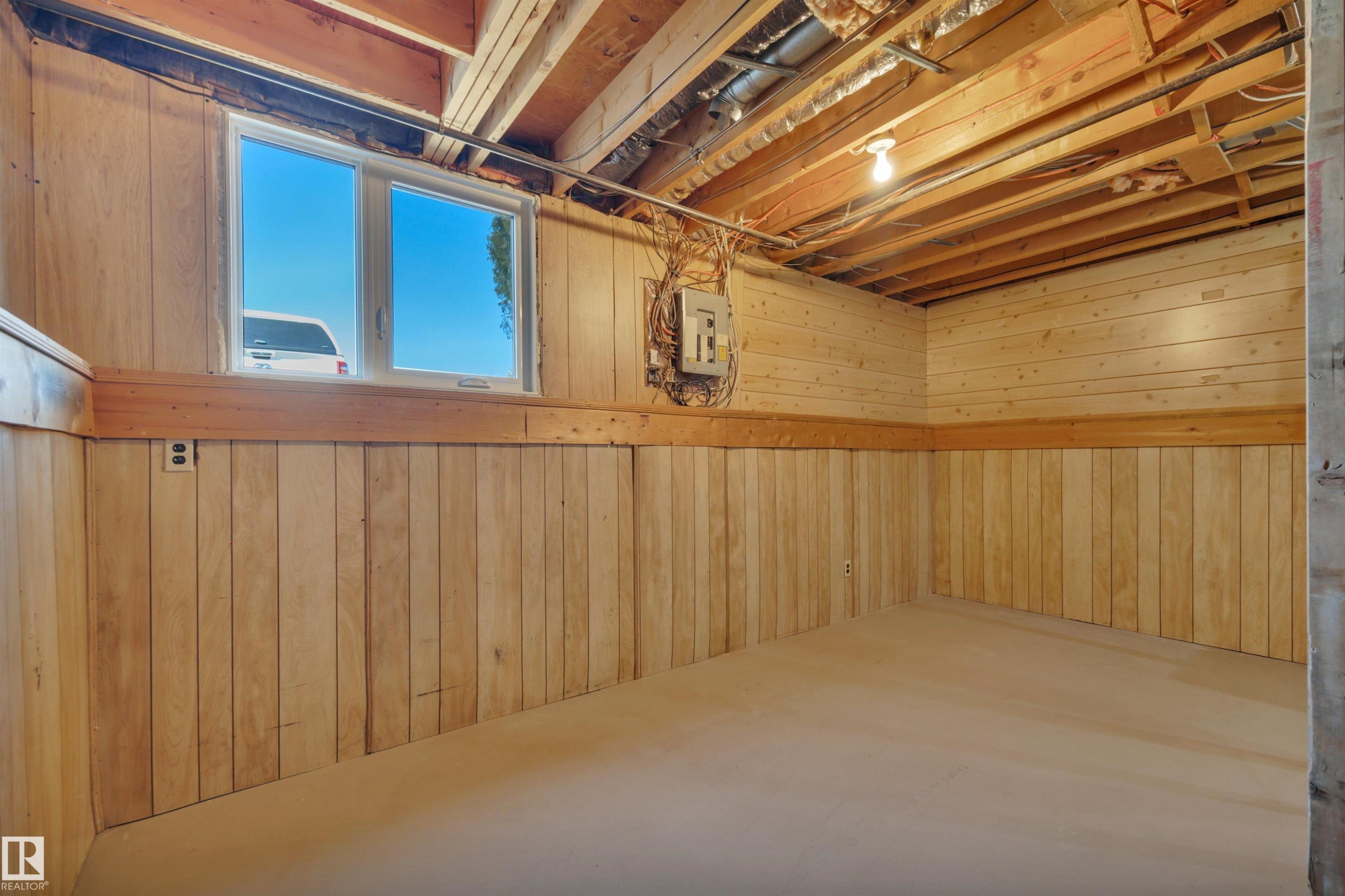 52 Pipestone Drive, Devon, AB - Indoor
