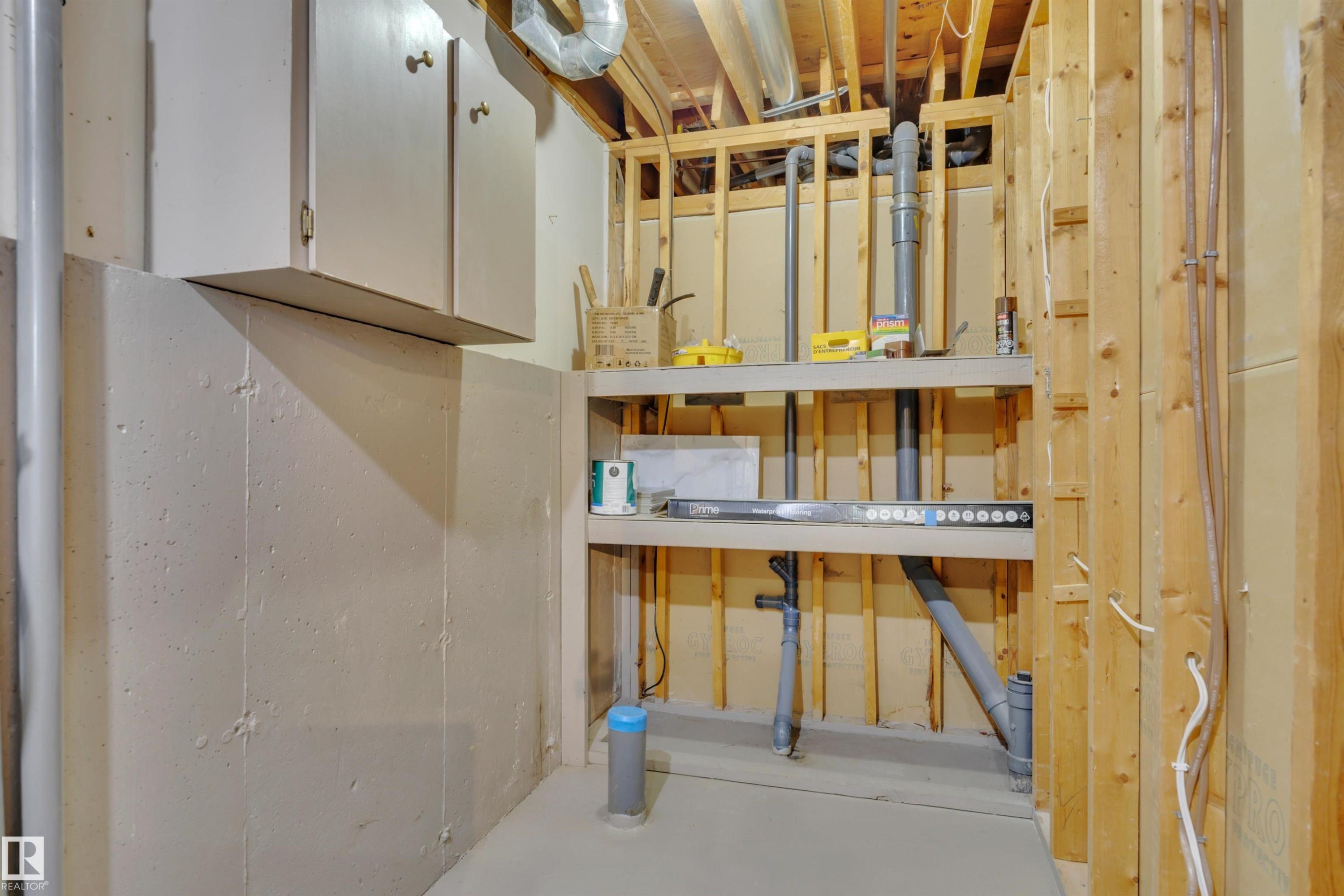 52 Pipestone Drive, Devon, AB - Indoor