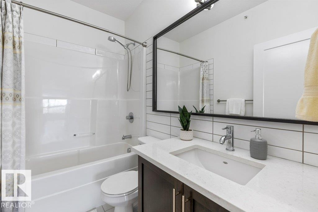 430 5504 Schonsee Drive, Edmonton, AB - Indoor Photo Showing Bathroom