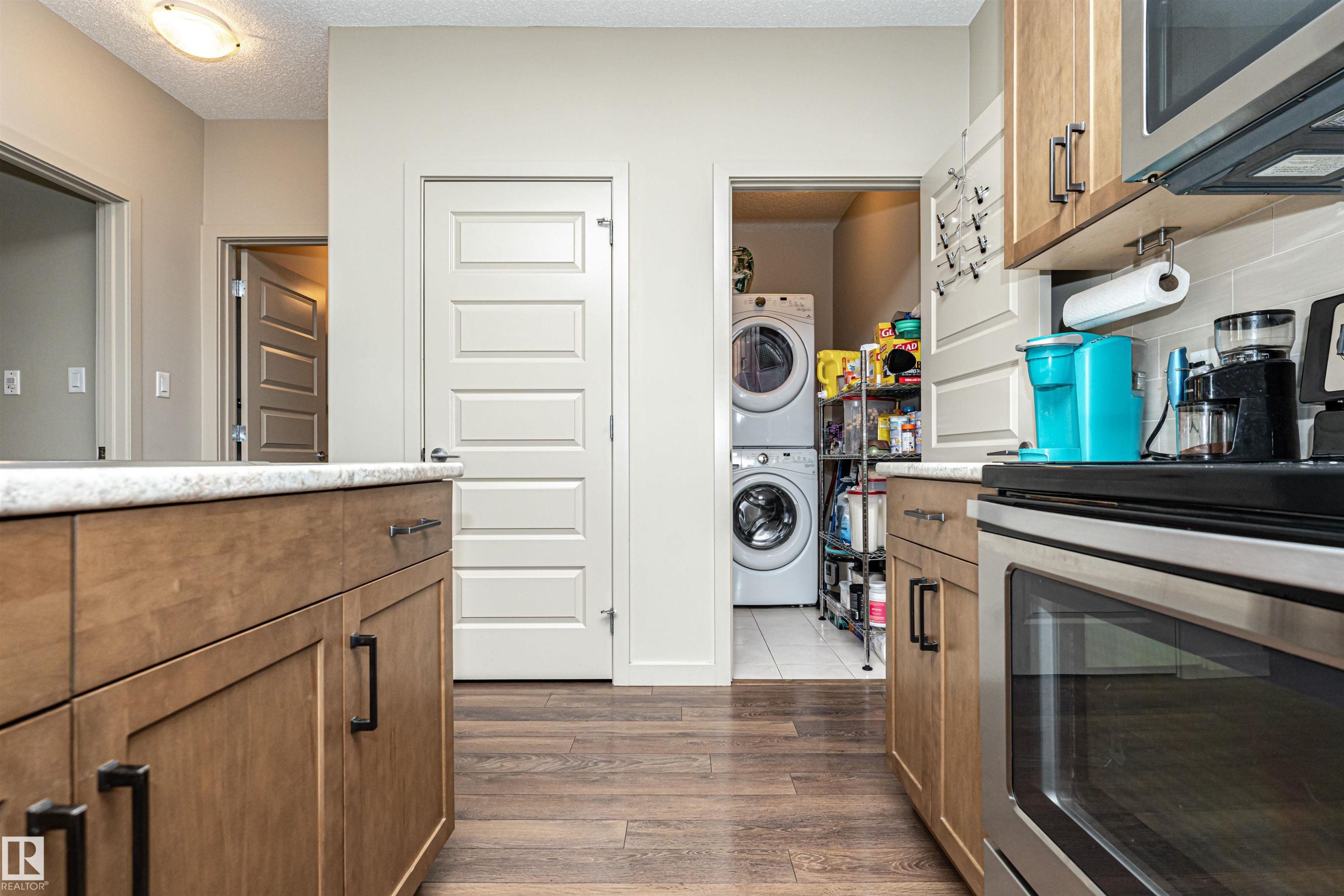 225 503 Albany Way, Edmonton, AB - Indoor
