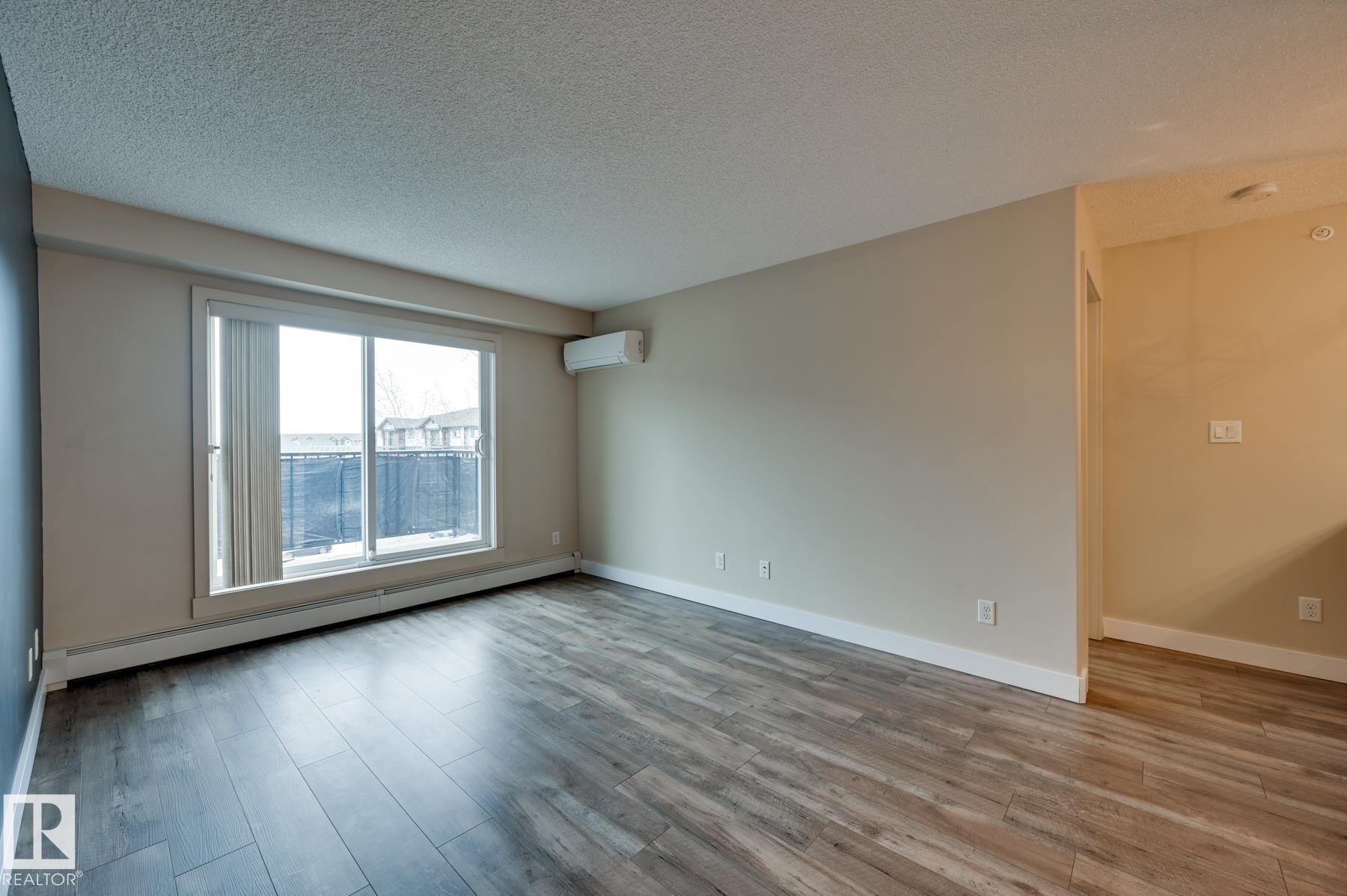 408 6084 Stanton Drive, Edmonton, AB - Indoor Photo Showing Other Room