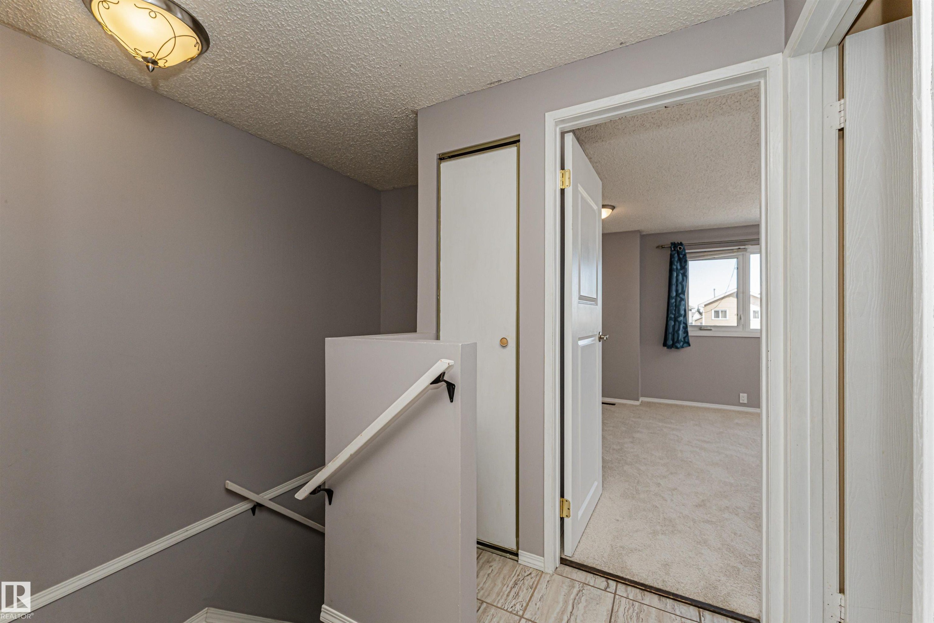 18425 95A Avenue, Edmonton, AB - Indoor Photo Showing Other Room