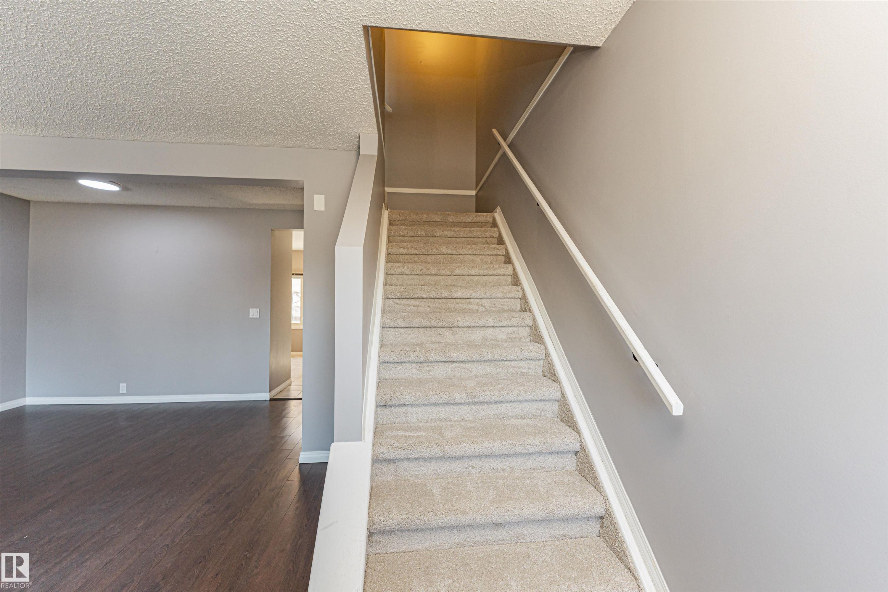 18425 95A Avenue, Edmonton, AB - Indoor Photo Showing Other Room