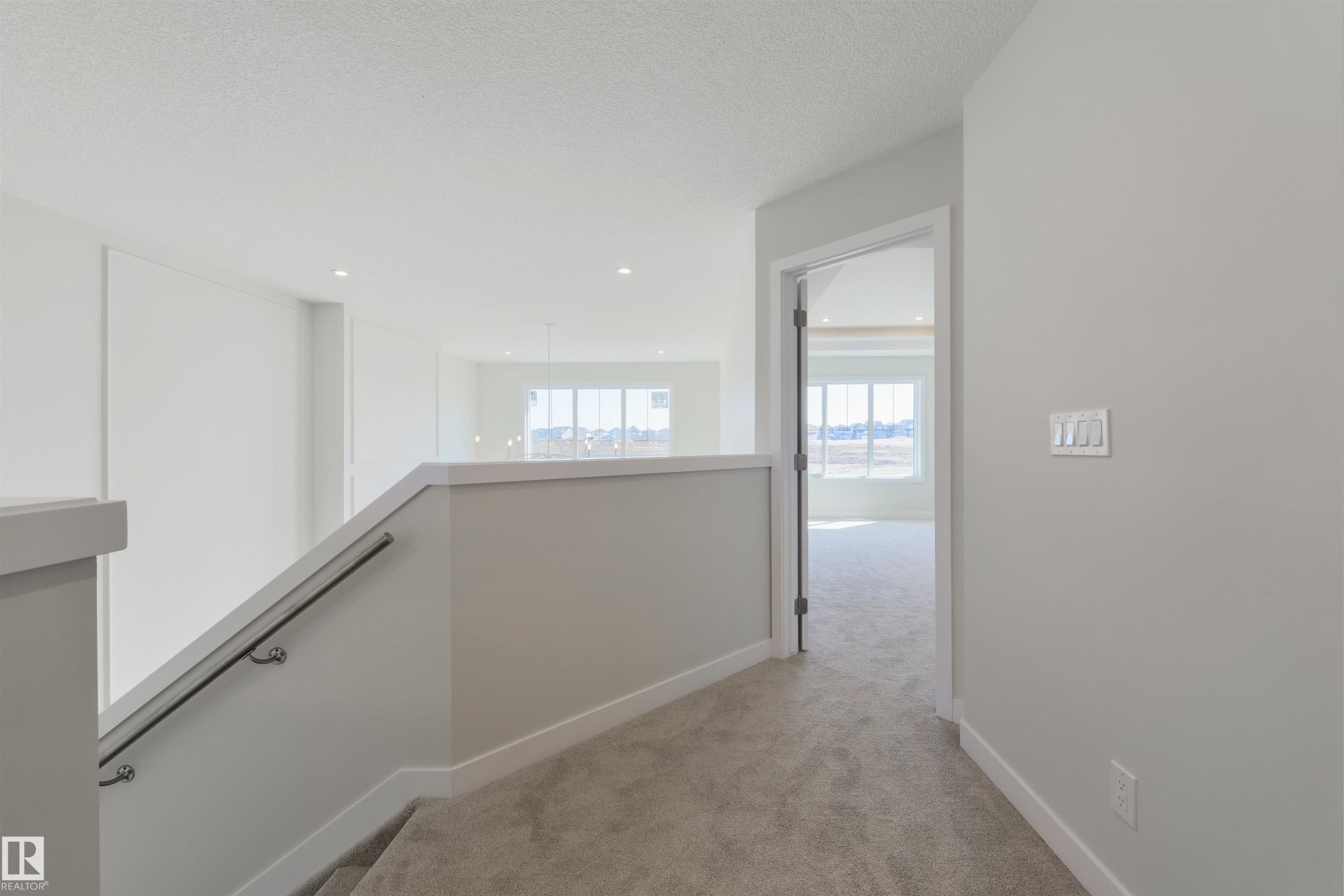 1443 Osprey Crest Nw, Edmonton, AB - Indoor Photo Showing Other Room