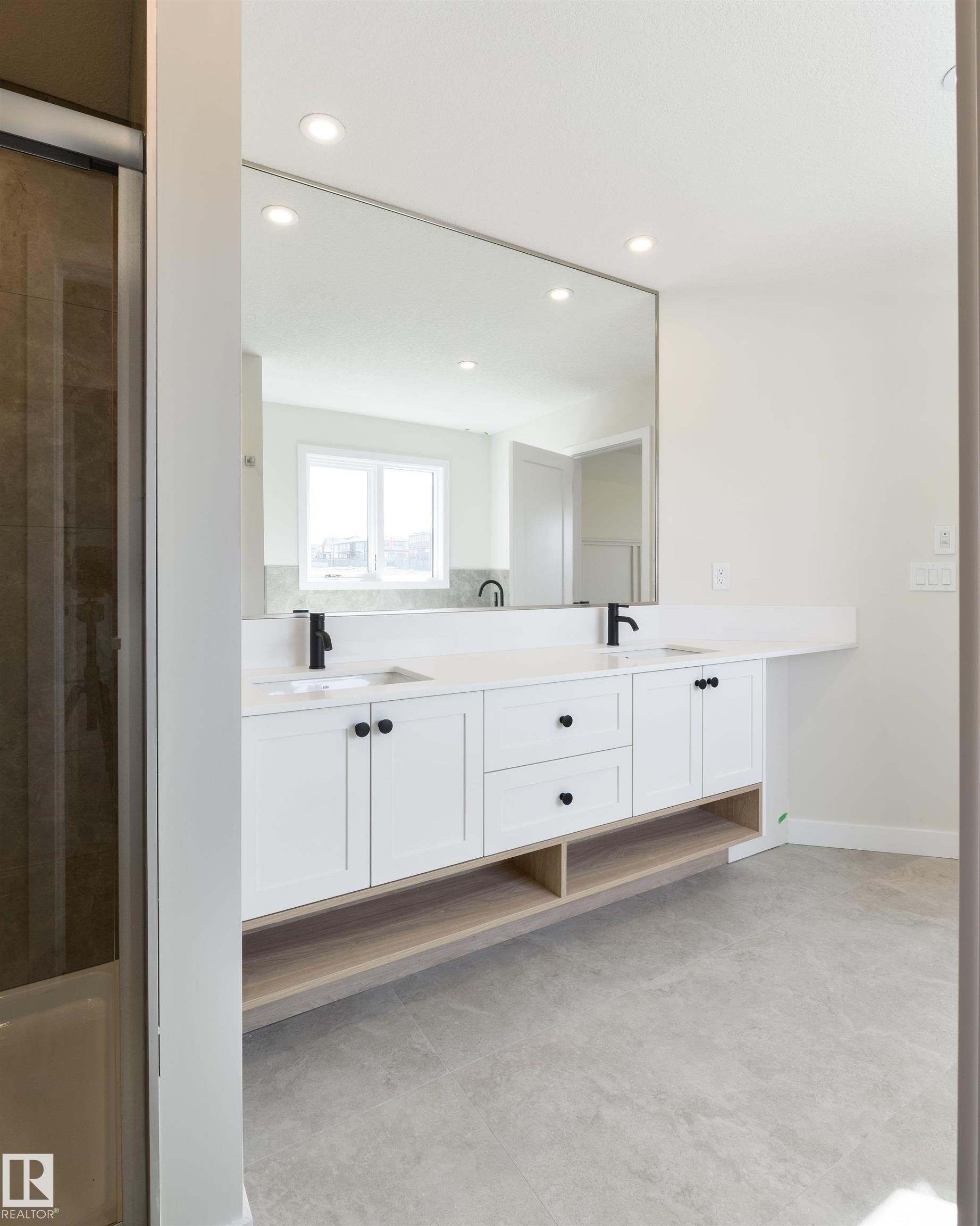 1443 Osprey Crest Nw, Edmonton, AB - Indoor