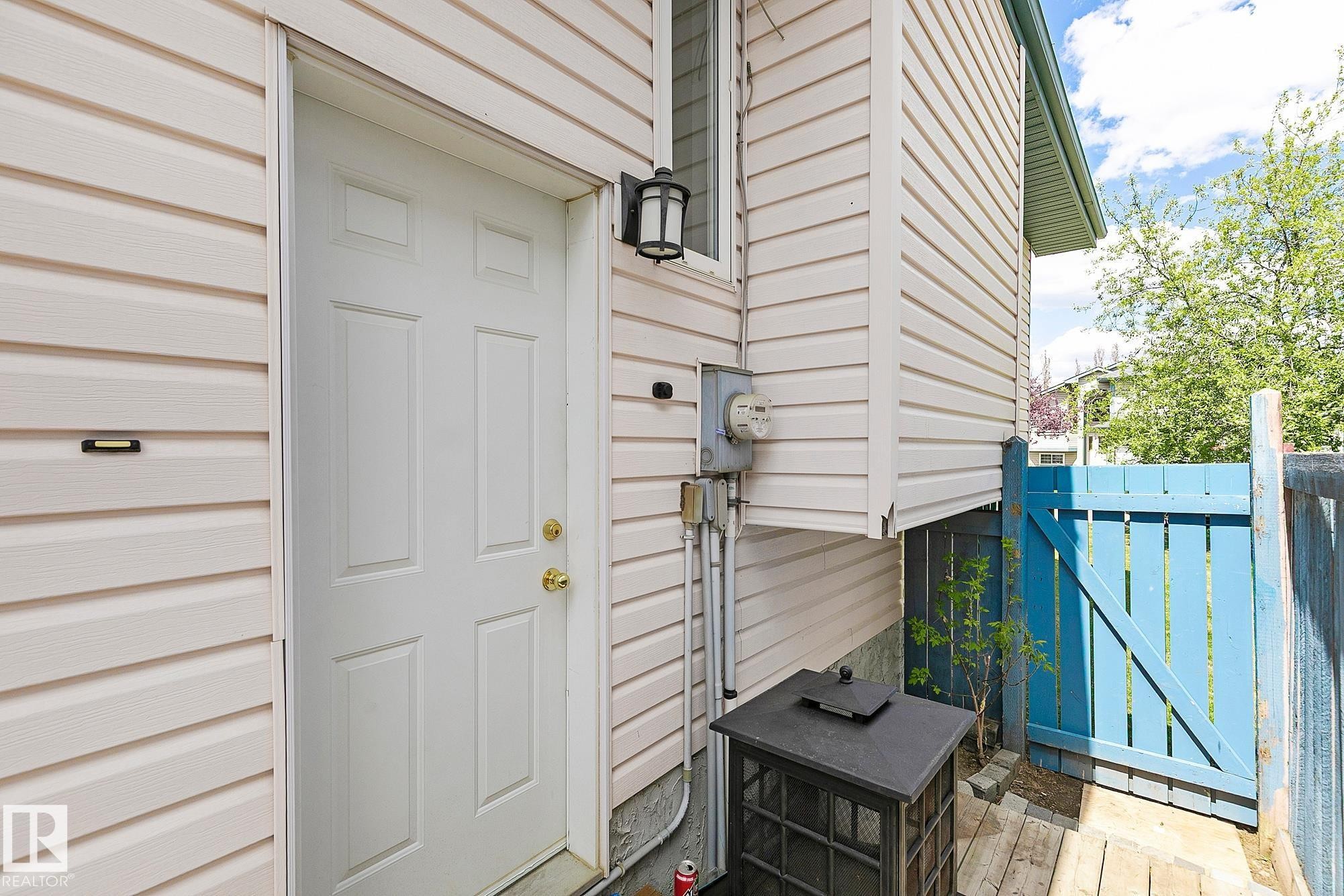 3205 41A Avenue, Edmonton, AB - Outdoor With Exterior