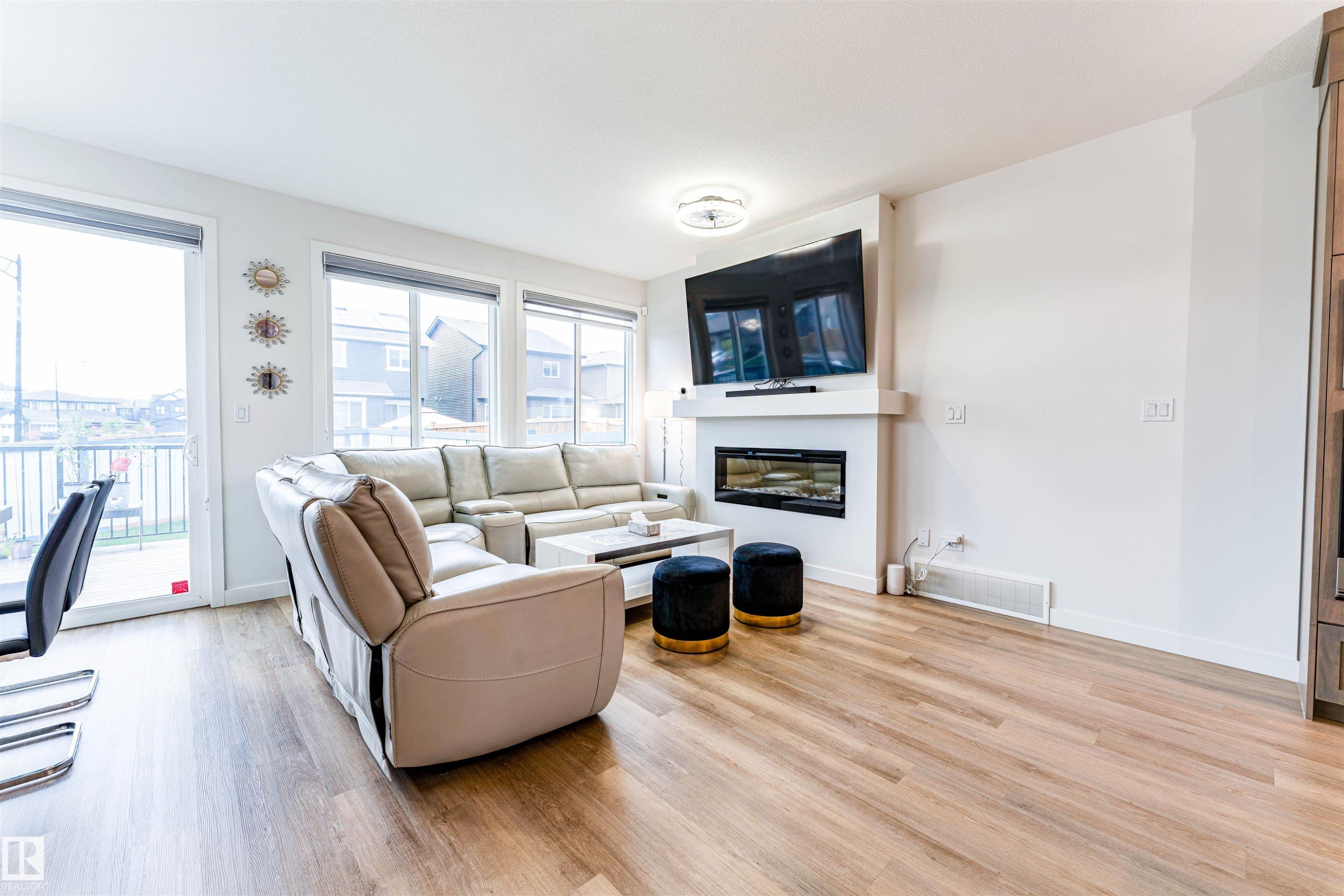 231 Orchards Boulevard, Edmonton, AB - Indoor Photo Showing Living Room With Fireplace