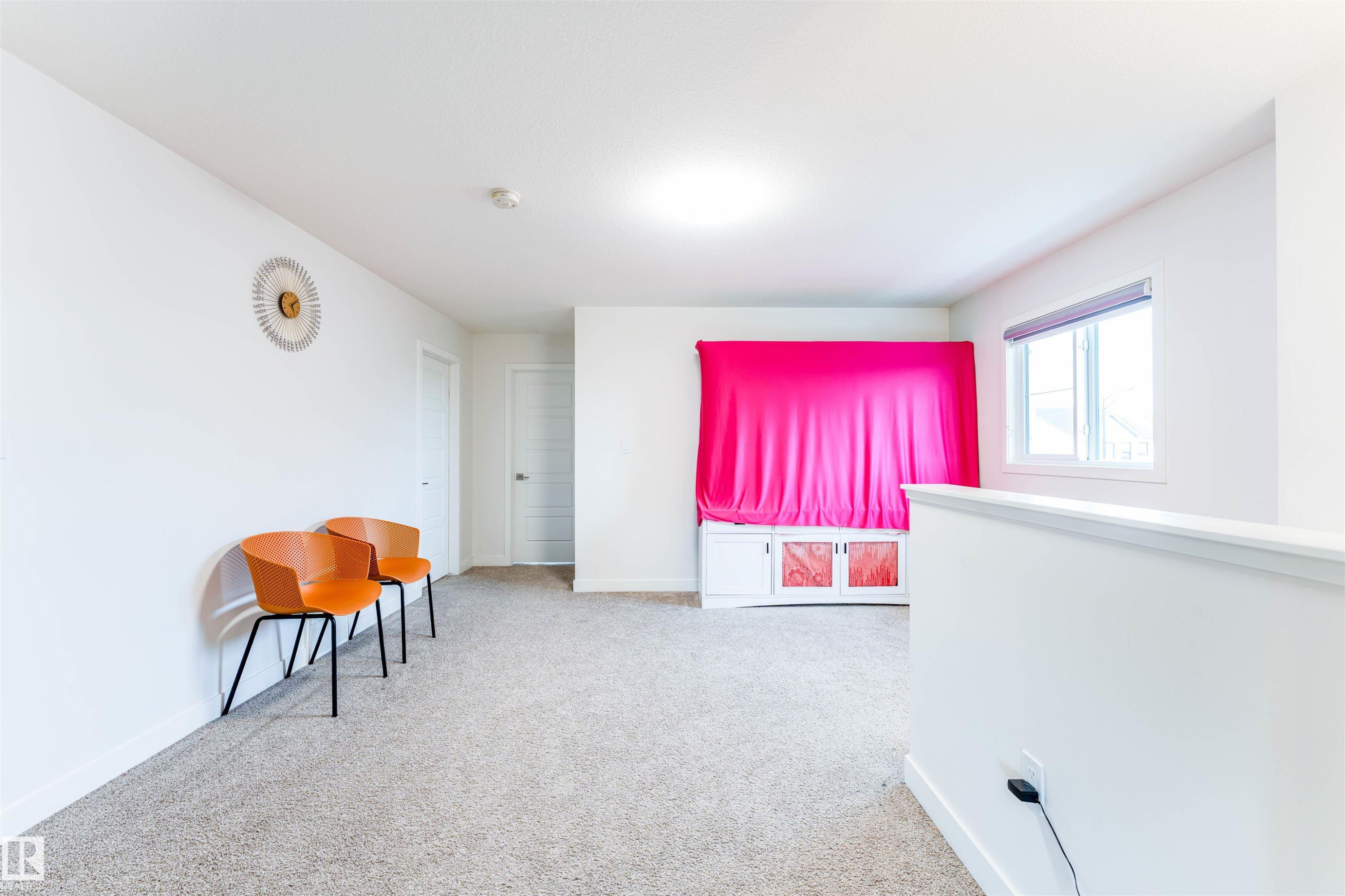 231 Orchards Boulevard, Edmonton, AB - Indoor Photo Showing Other Room