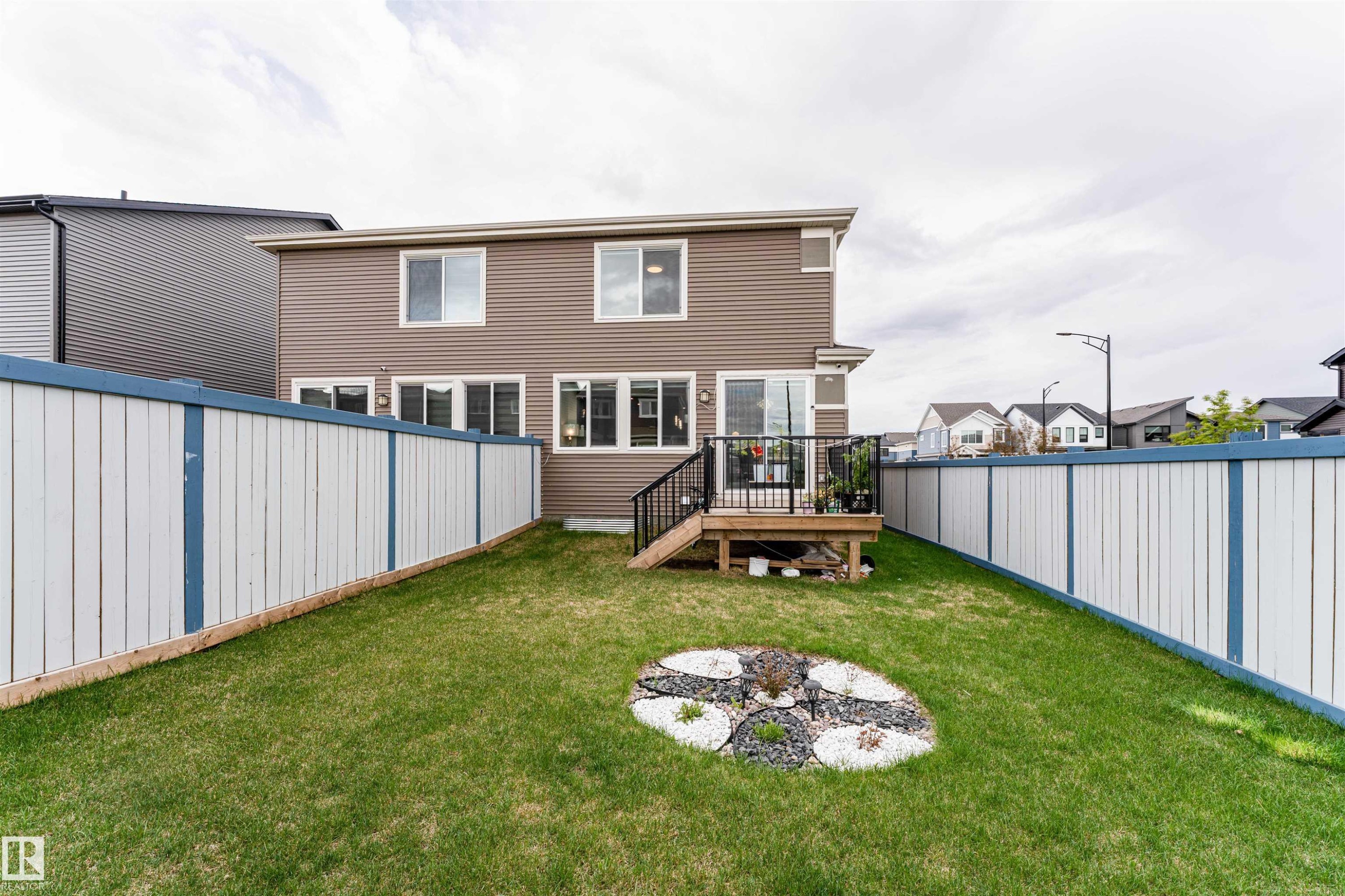 231 Orchards Boulevard, Edmonton, AB - Outdoor