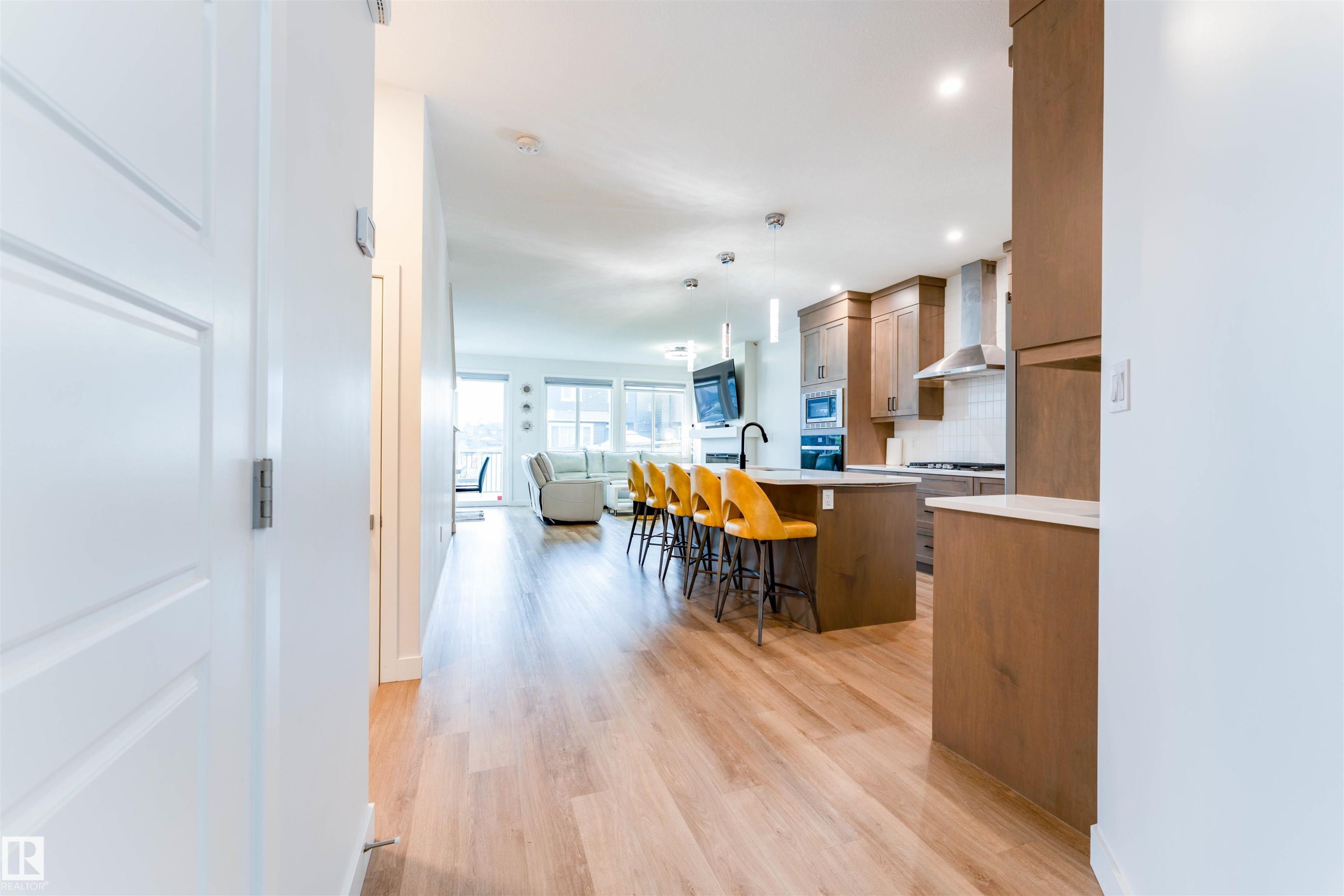 231 Orchards Boulevard, Edmonton, AB - Indoor