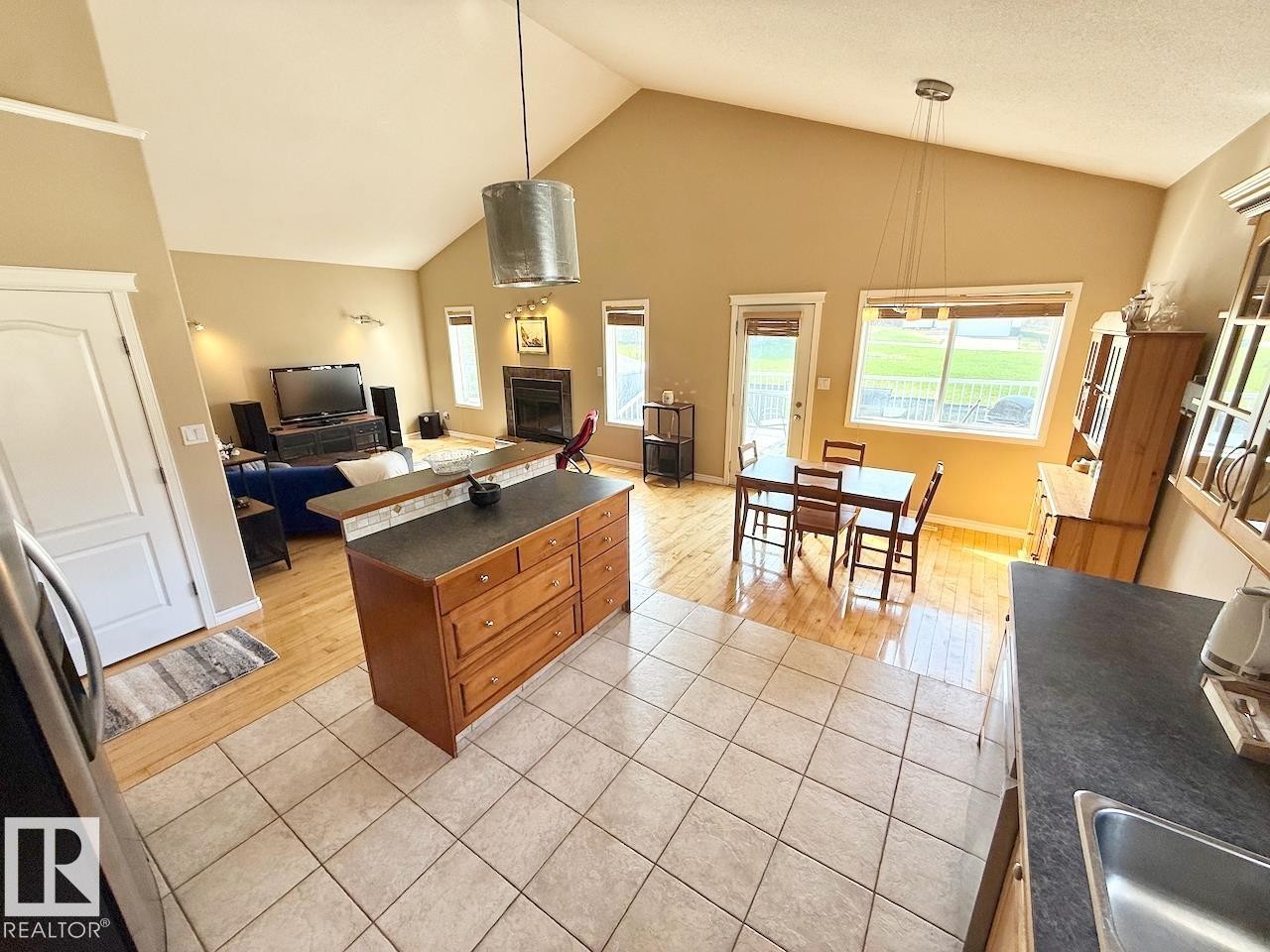 4503 Spruce Avenue, Boyle, AB
