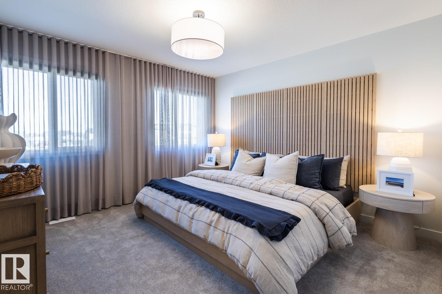 2376 Muckleplum Way, Edmonton, AB - Indoor Photo Showing Bedroom