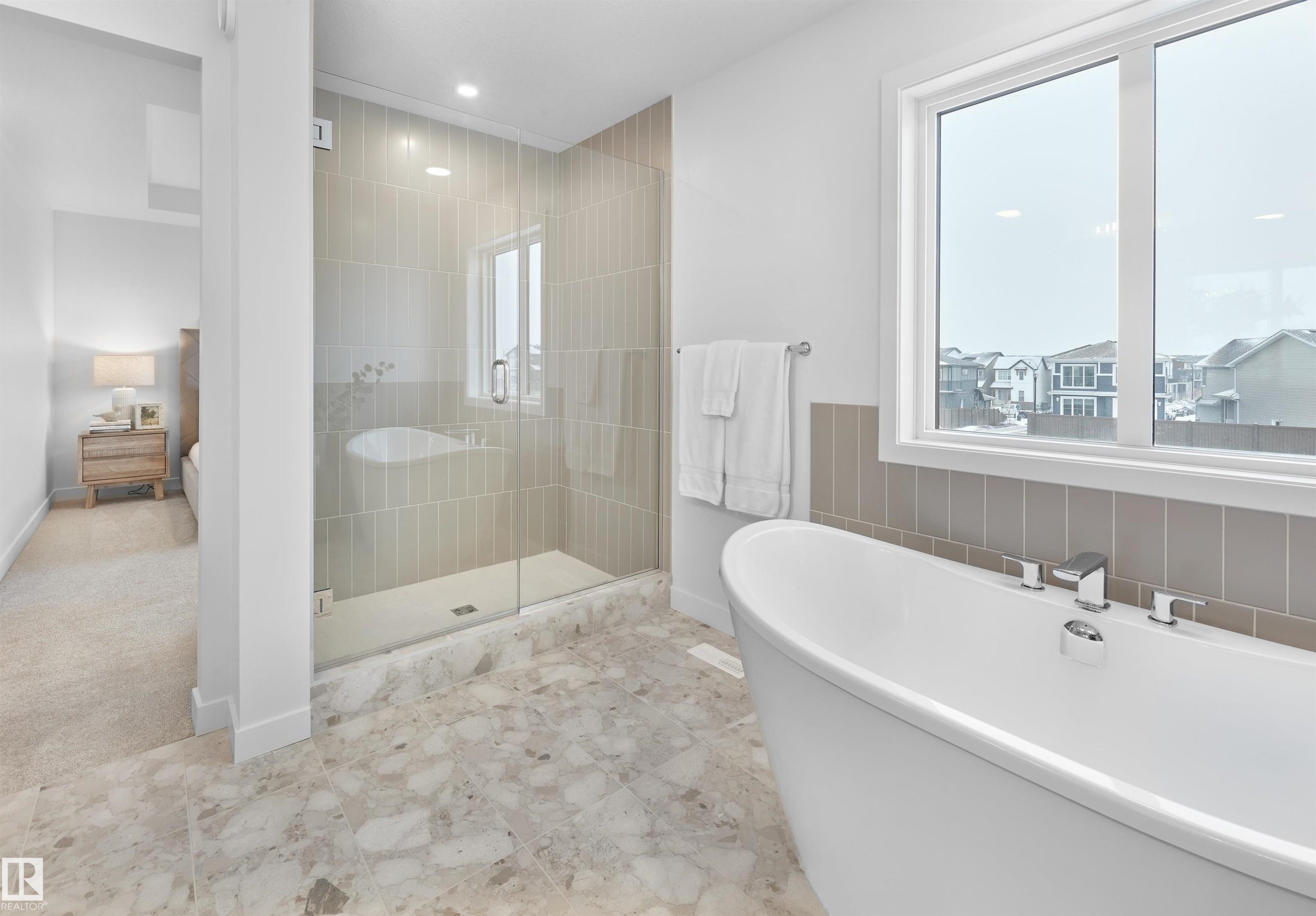 1028 Cristall Crescent, Edmonton, AB - Indoor Photo Showing Bathroom