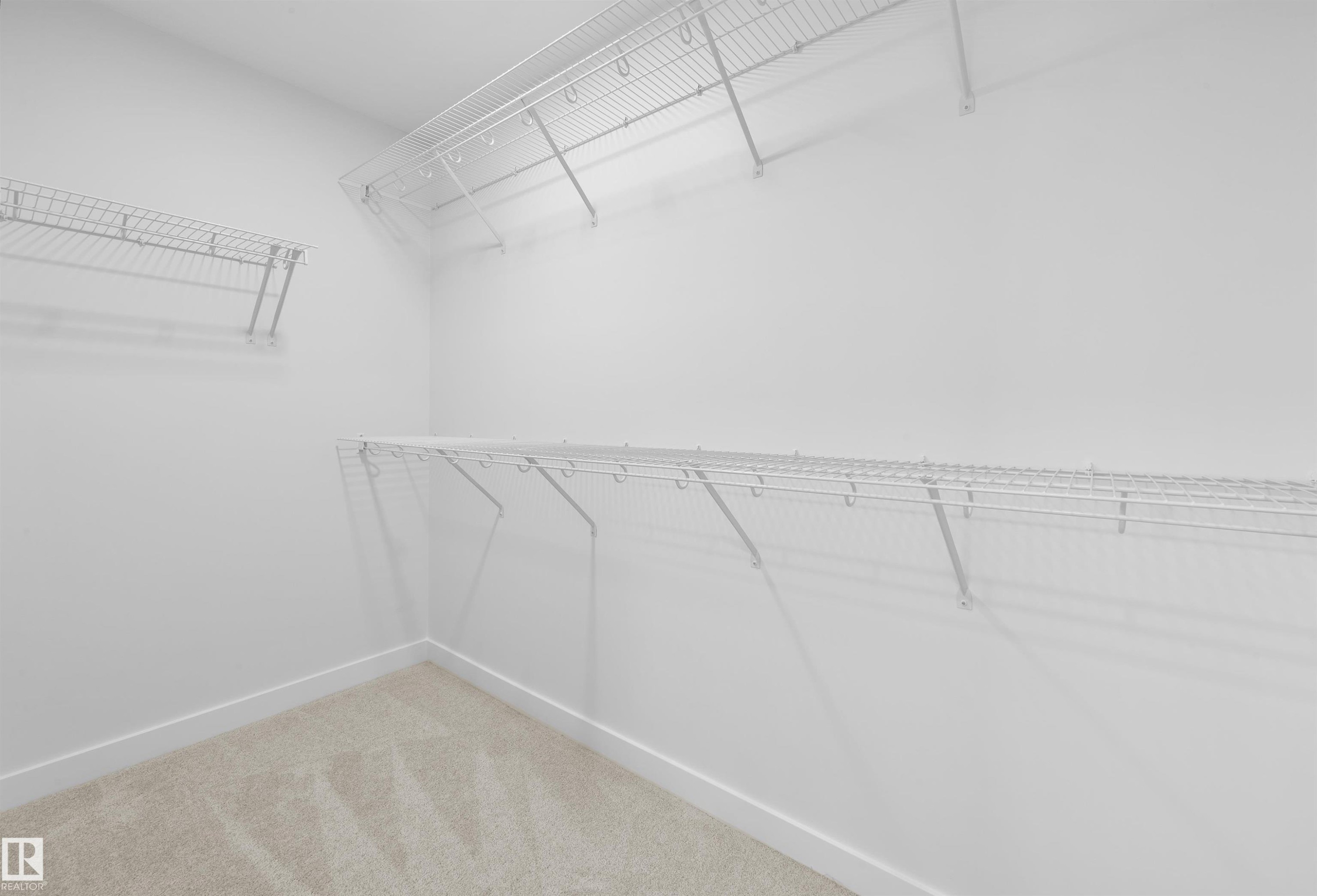 1028 Cristall Crescent, Edmonton, AB - Indoor With Storage