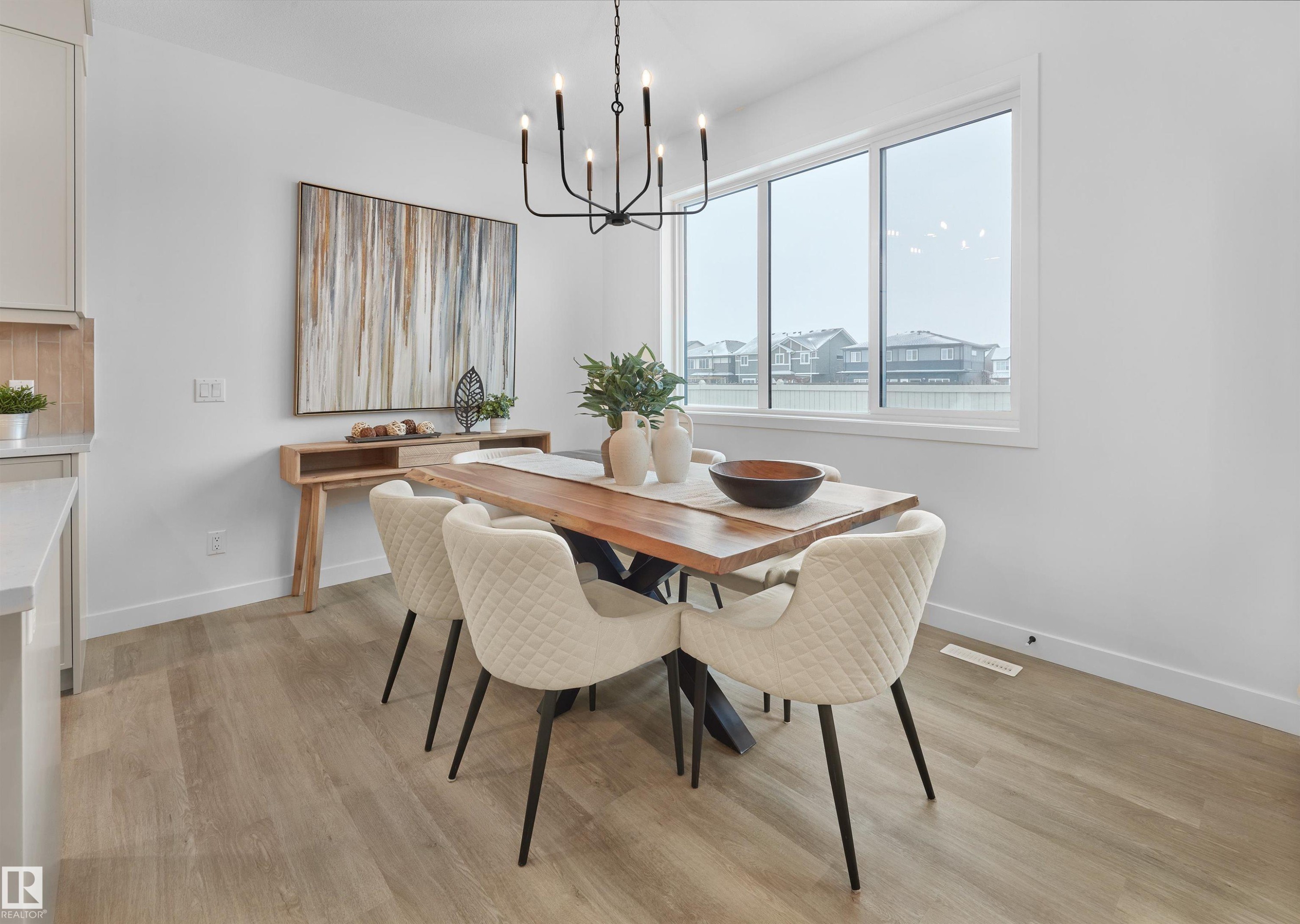 1028 Cristall Crescent, Edmonton, AB - Indoor Photo Showing Dining Room